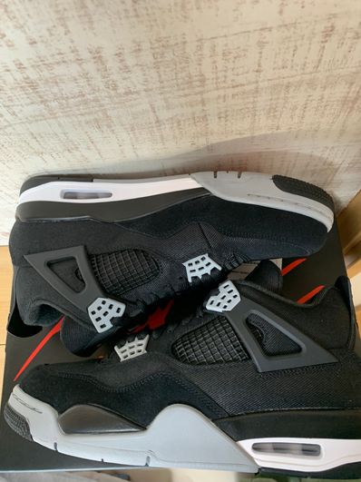 Nike Air Jordan 4 SE "Black and Light Steel"