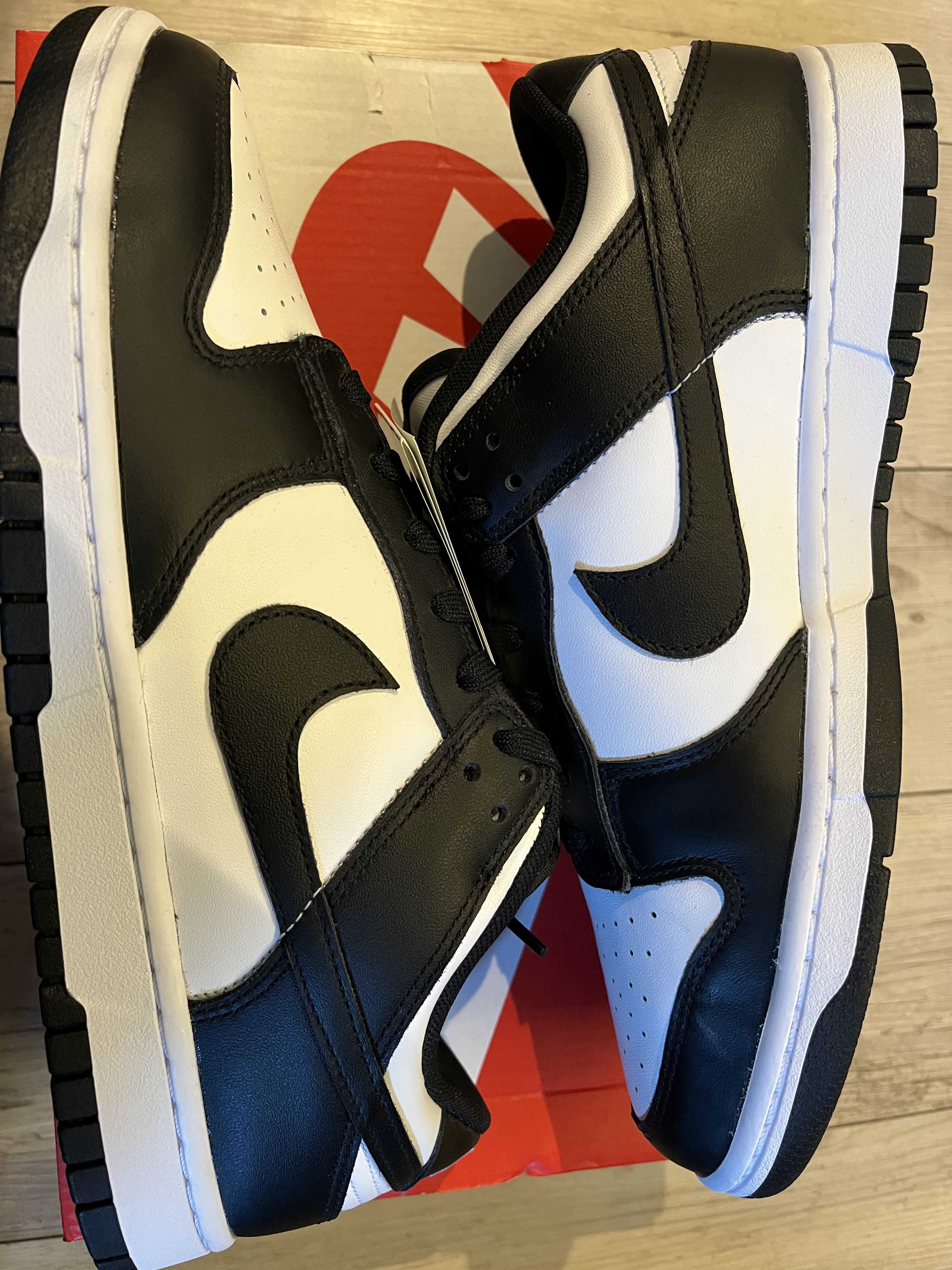 Nike Dunk Low Retro "Panda/White/Black"