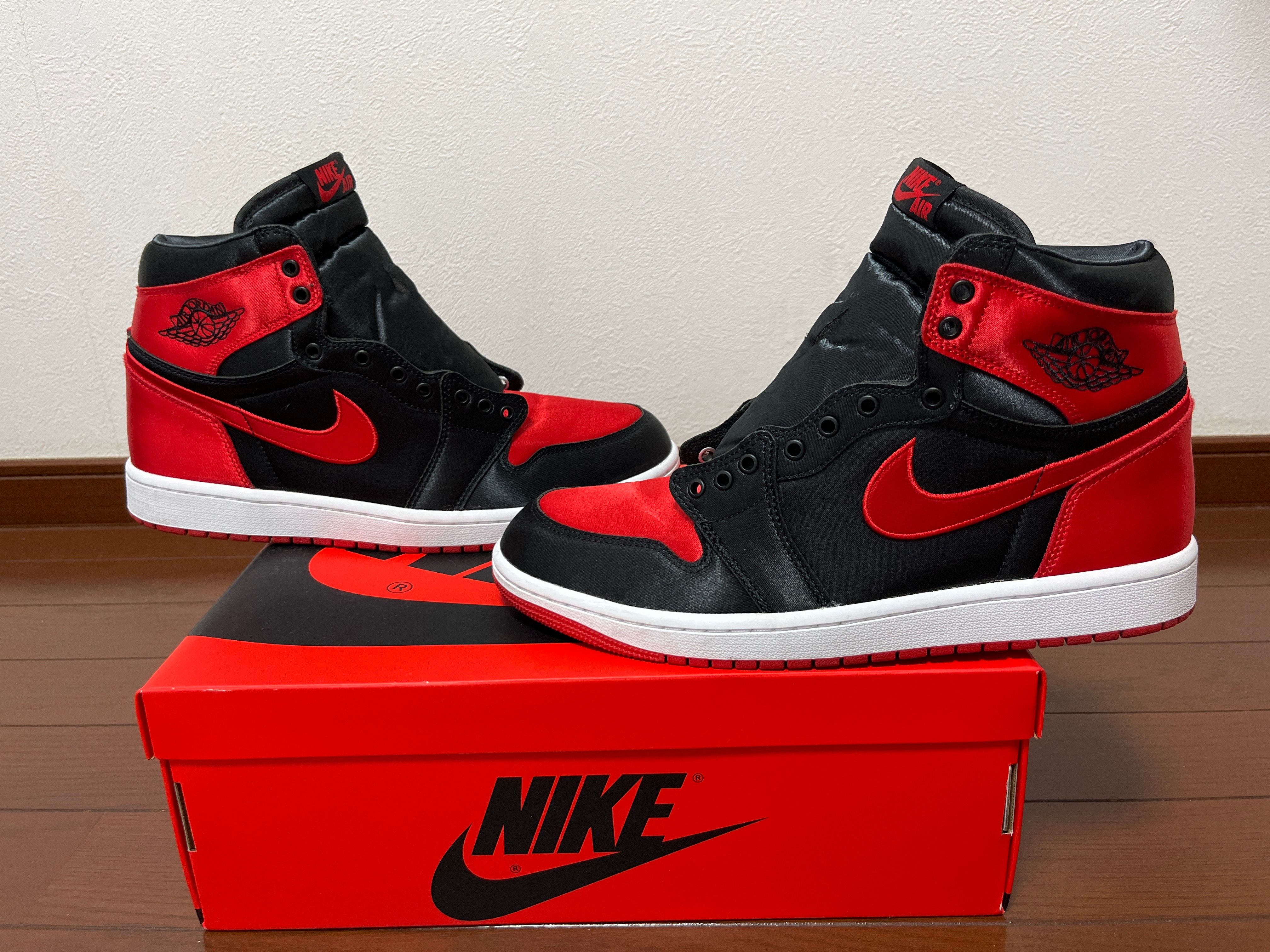 Nike Women's Air Jordan 1 Retro High OG "Satin Bred"