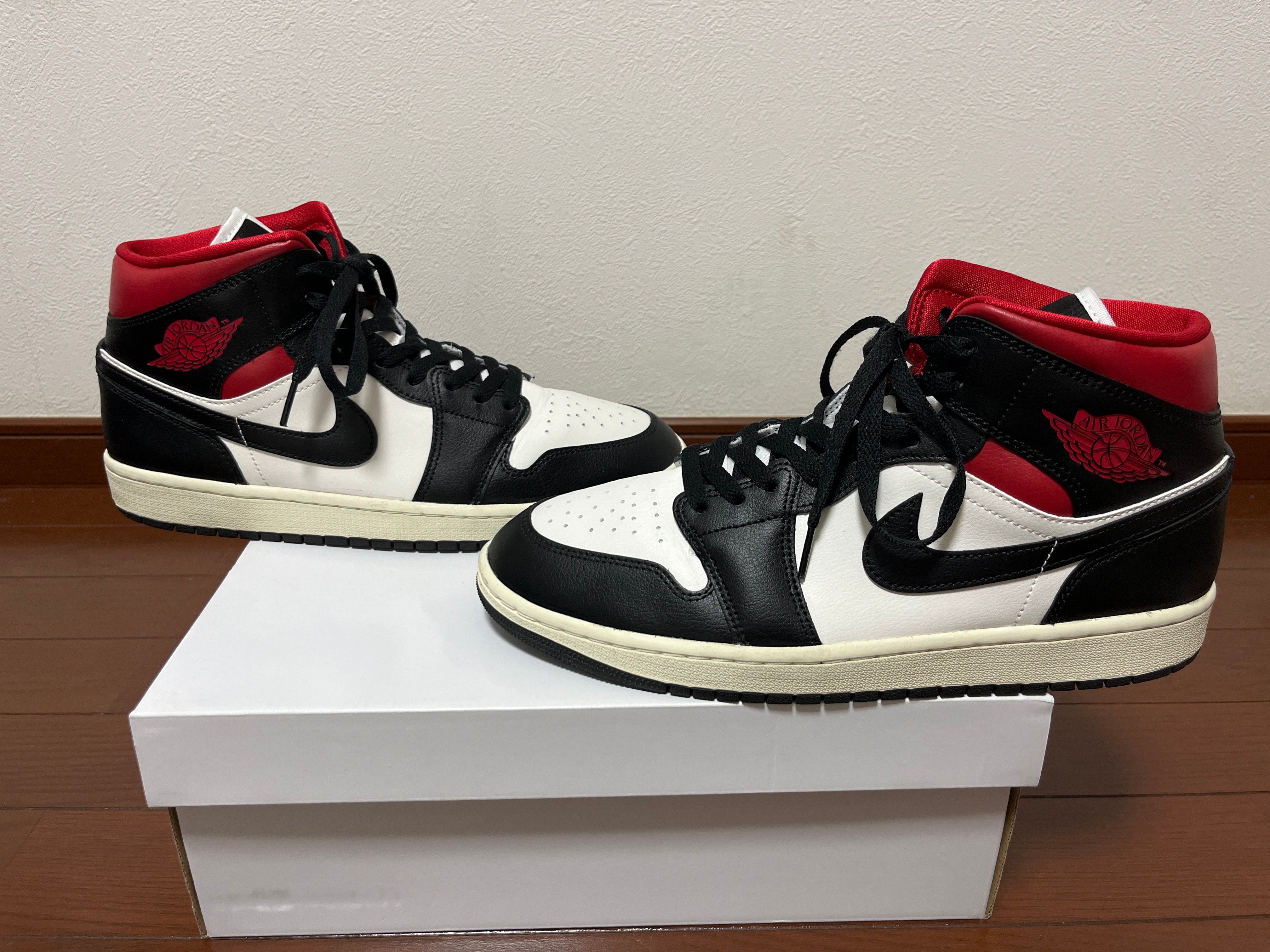 Nike Women's Air Jordan 1 Mid "Black/Gym Red"