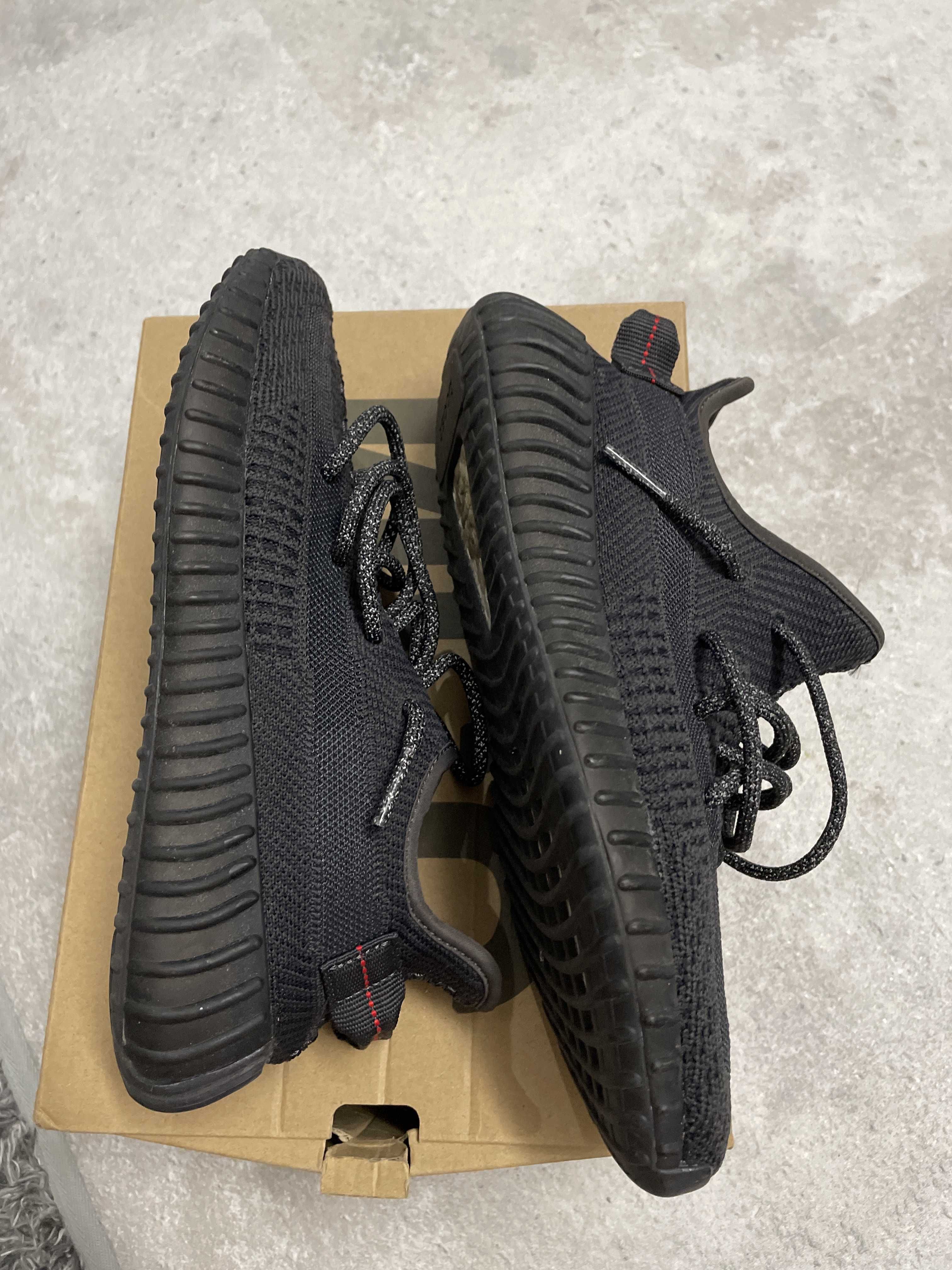 adidas YEEZY Boost 350 V2 "Black"