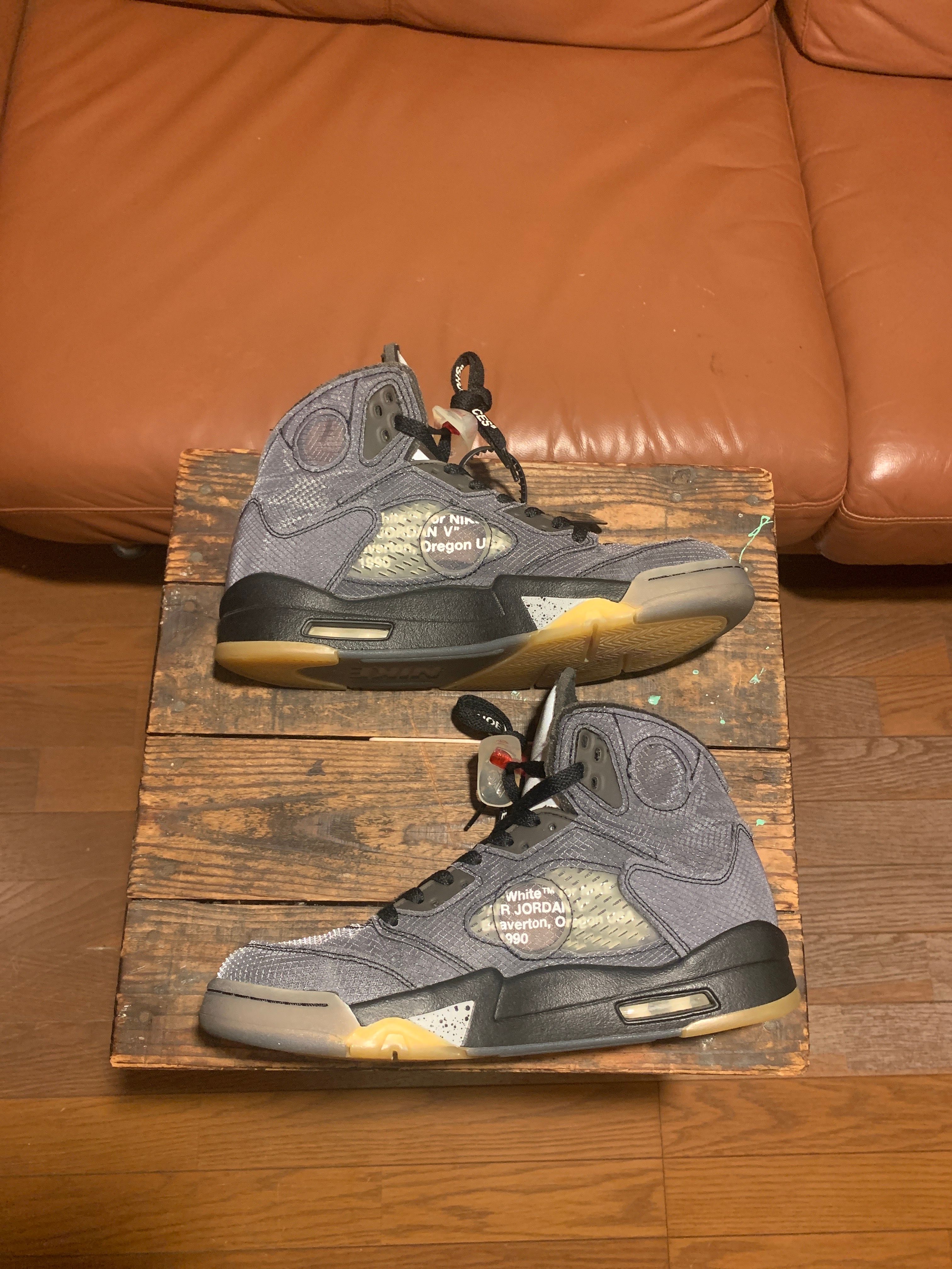 Off-White × Nike Air Jordan 5 "Black/Muslin/Fire Red"