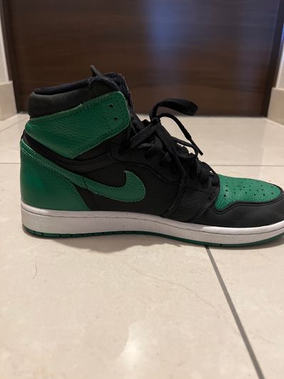 Nike Air Jordan 1 Retro High OG "Black/Pine Green" (2020)