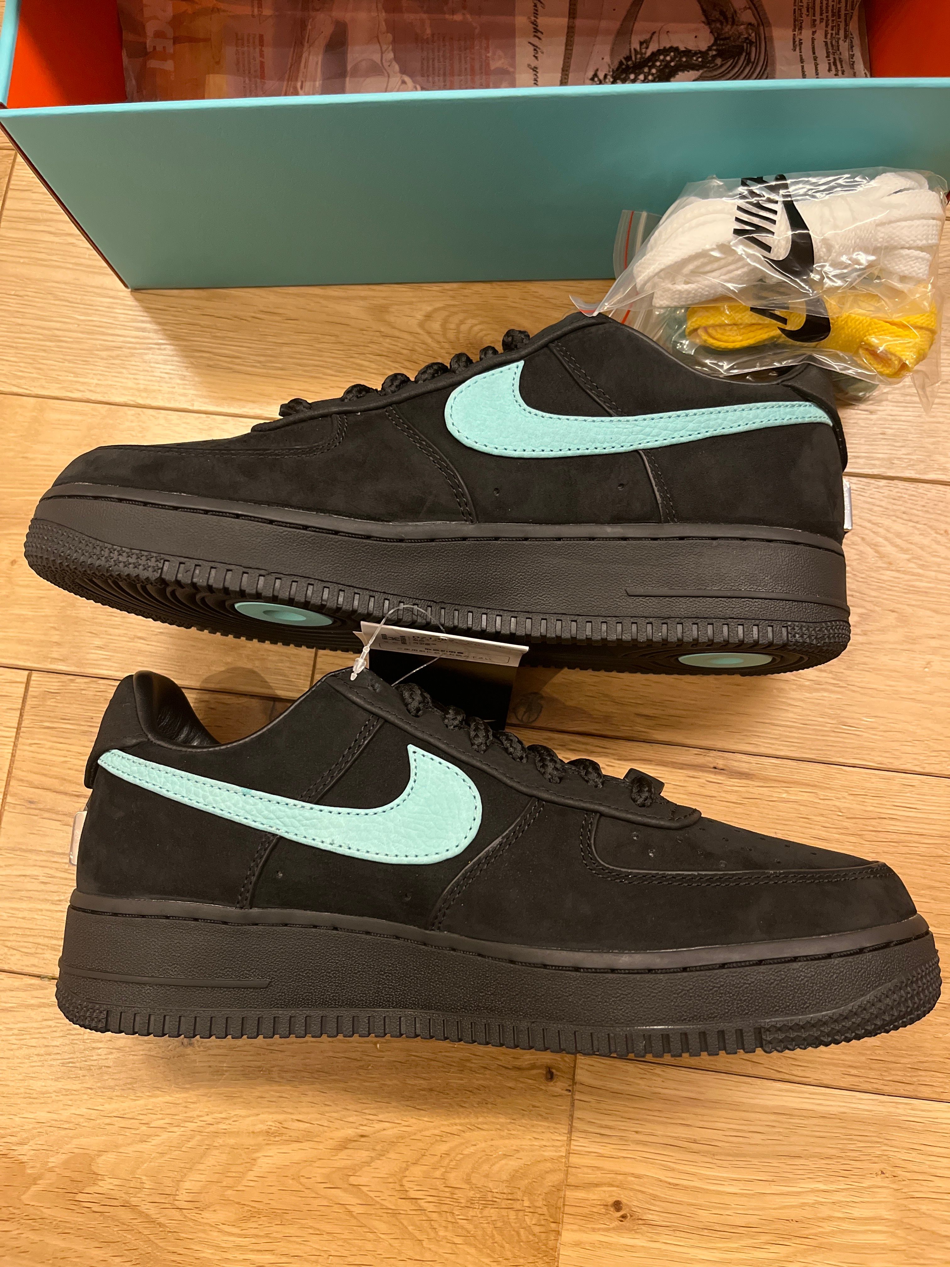 Tiffany & Co. × Nike Air Force 1 Low "1837"