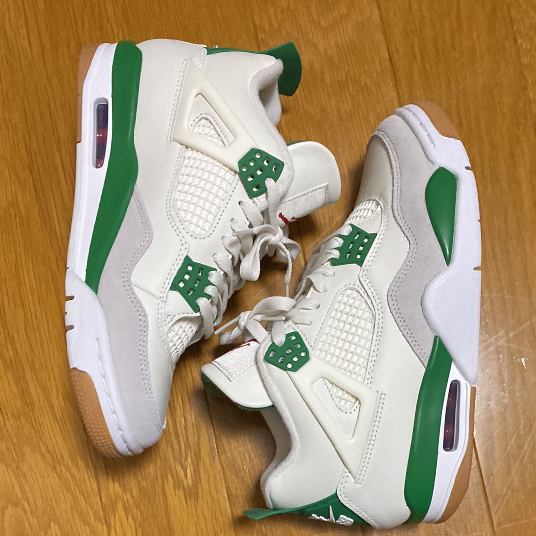 Nike SB × Air Jordan 4 Retro SP "Pine Green"
