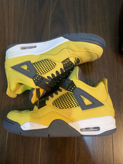 Nike Air Jordan 4 "Tour Yellow"