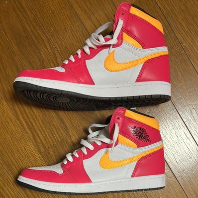 Nike Air Jordan 1 High OG "Light Fusion Red"