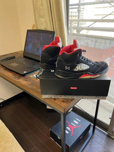 Supreme × Nike Air Jordan 5 Retro "Black"