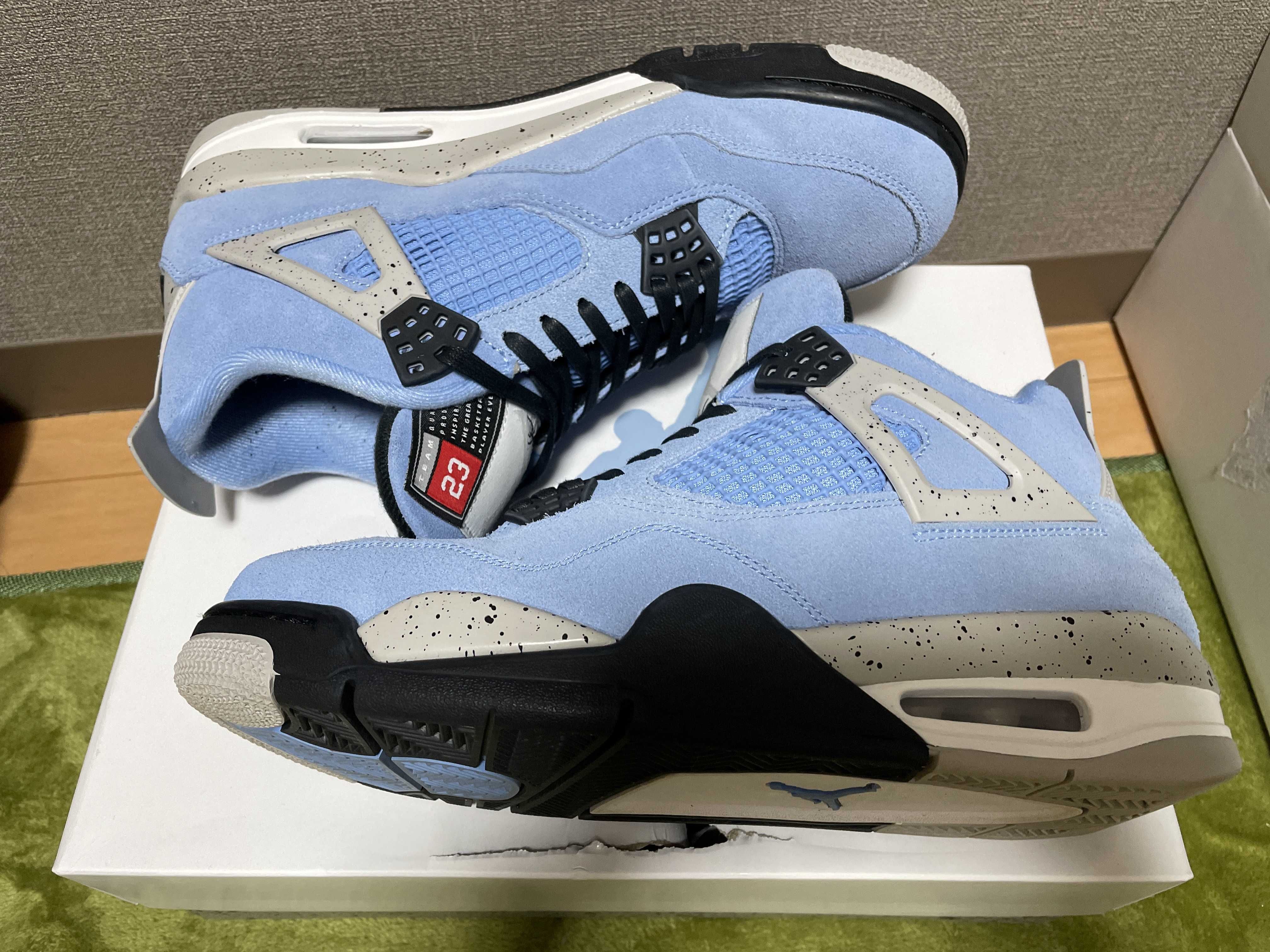 Nike Air Jordan 4 "University Blue"