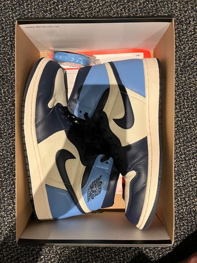 Nike Air Jordan 1 Retro High OG "Obsidian/University Blue"