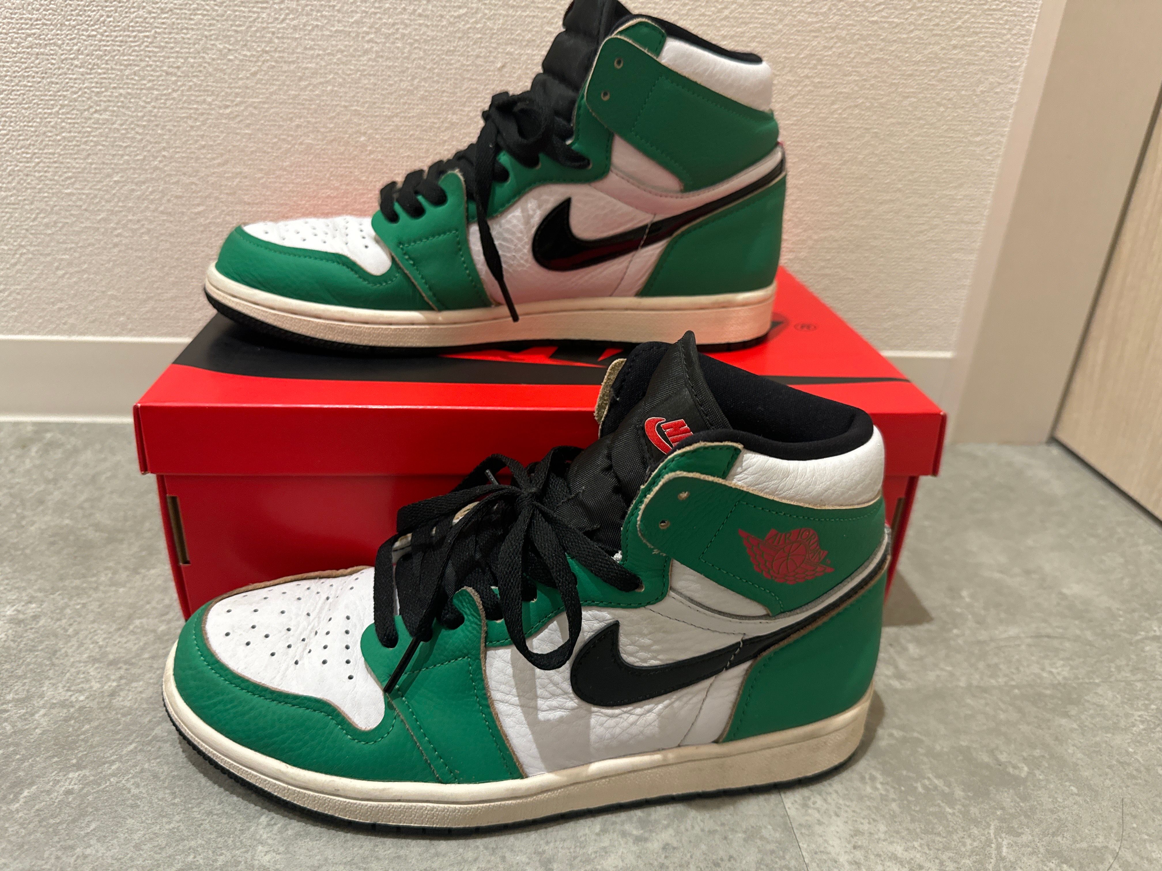 Nike Women's Air Jordan 1 High OG "Lucky Green/White-Sail-Black"   
