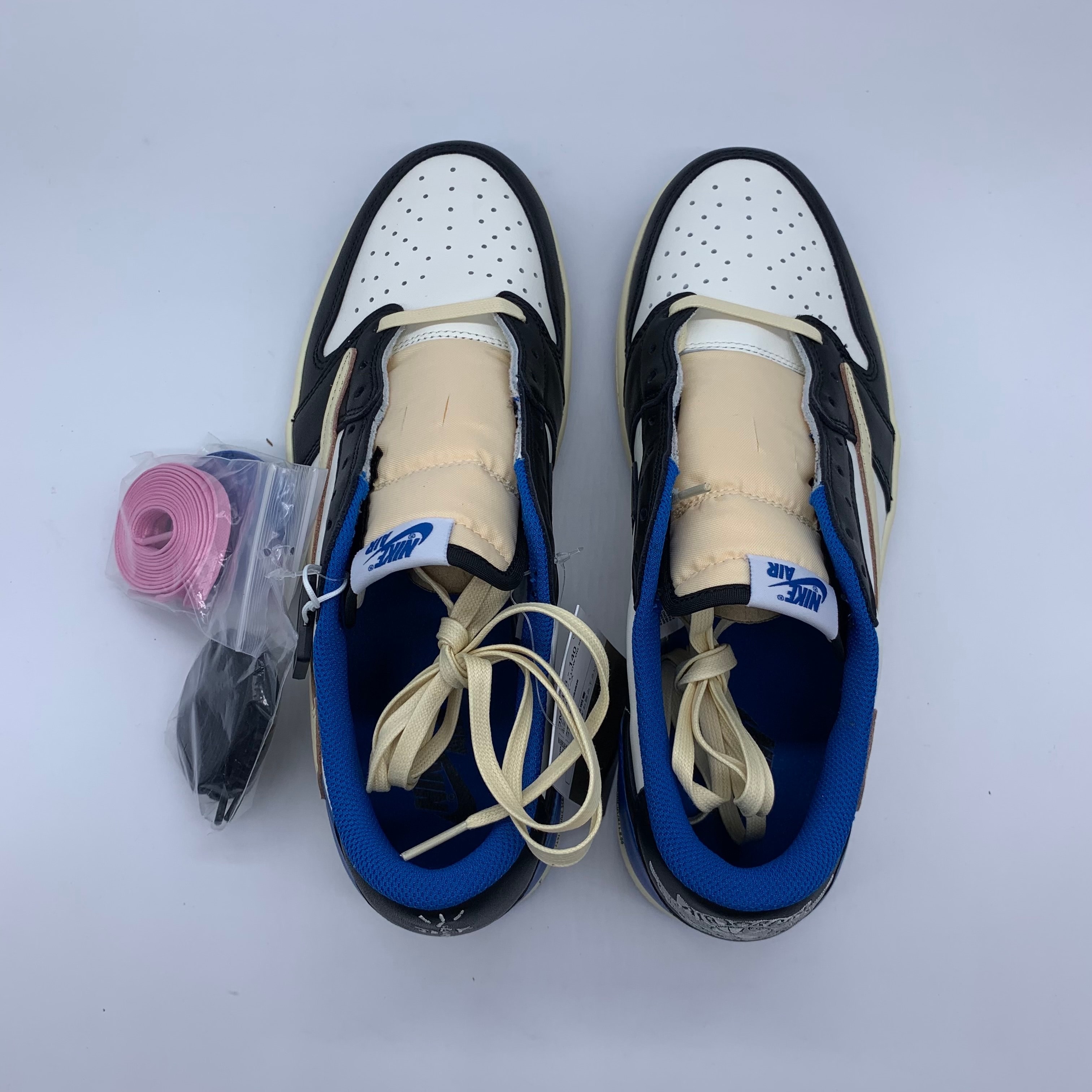 Travis Scott × fragment design × Nike Air Jordan 1 Low OG SP "Military Blue"