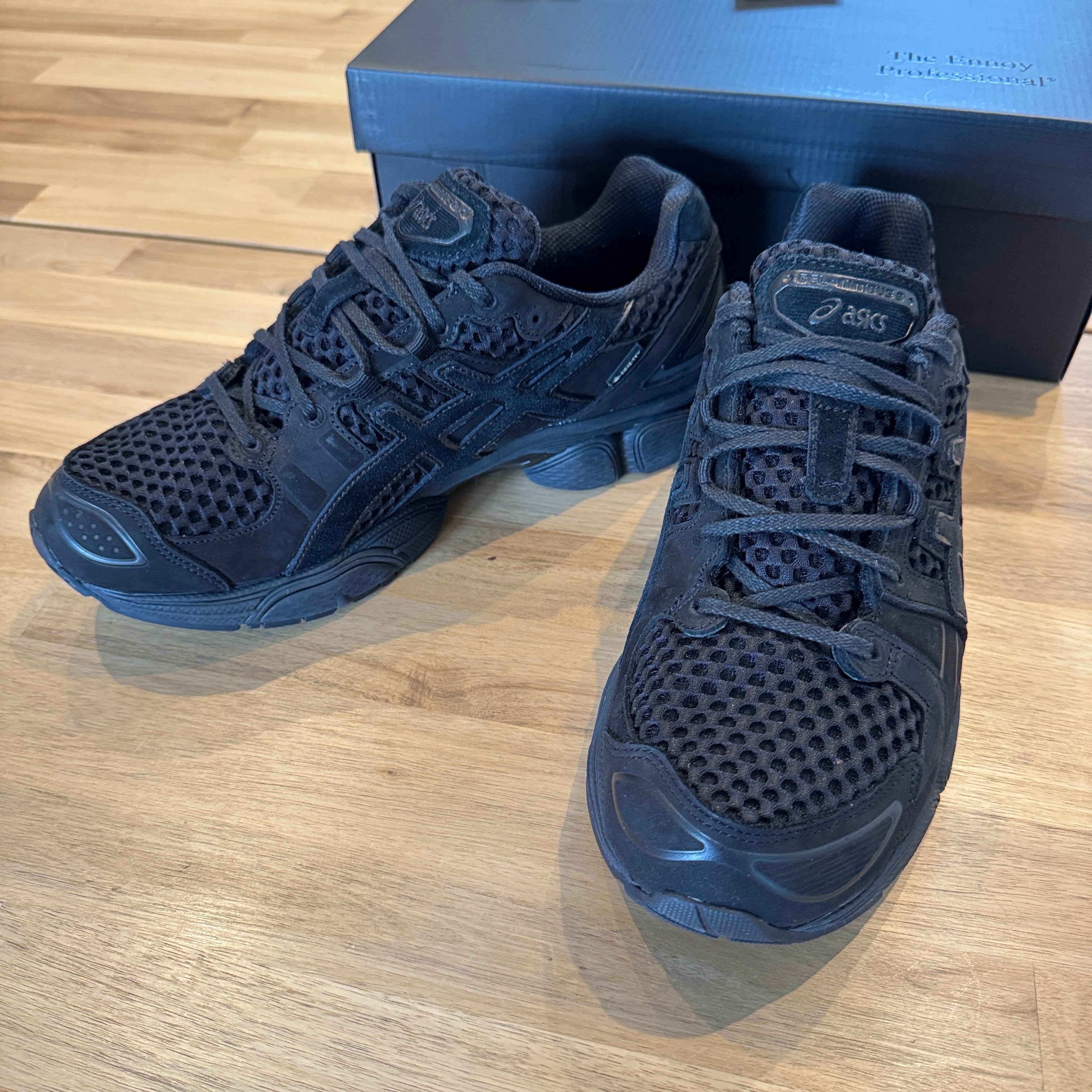 ENNOY × Stylistshibutsu × Asics Gel-Nimbus 9 GORE-TEX "Triple Black"