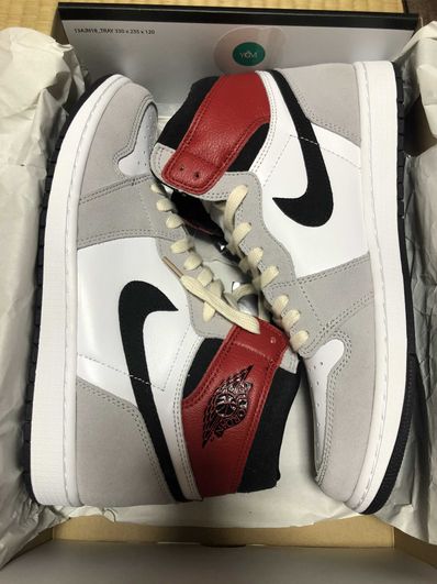 Nike Air Jordan 1 High OG "White/Black/Light Smoke Grey"