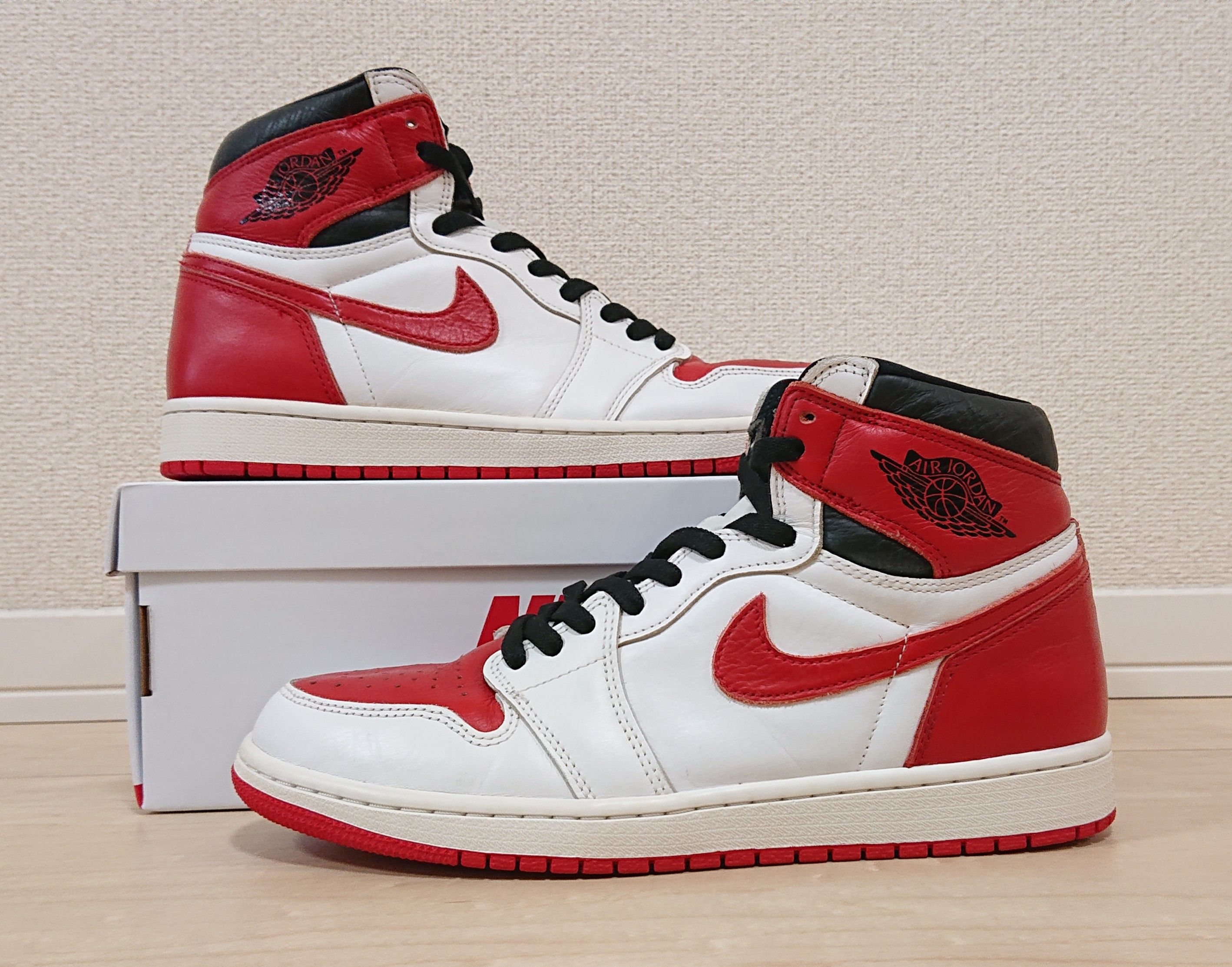 Nike Air Jordan 1 High OG "Heritage" 