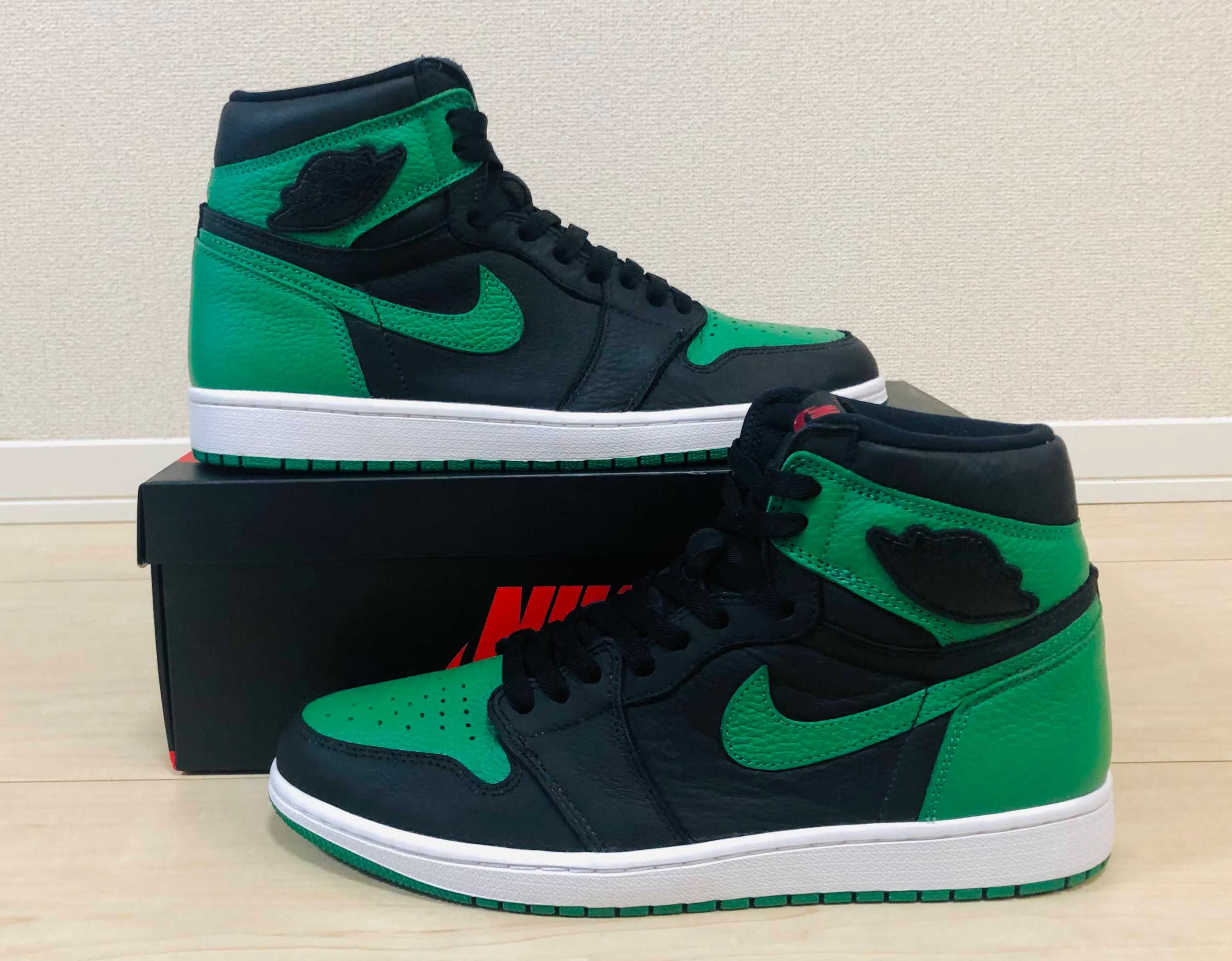 Nike Air Jordan 1 Retro High OG "Black/Pine Green" (2020)