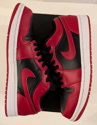 Nike Air Jordan 1 Low "Varsity Red"