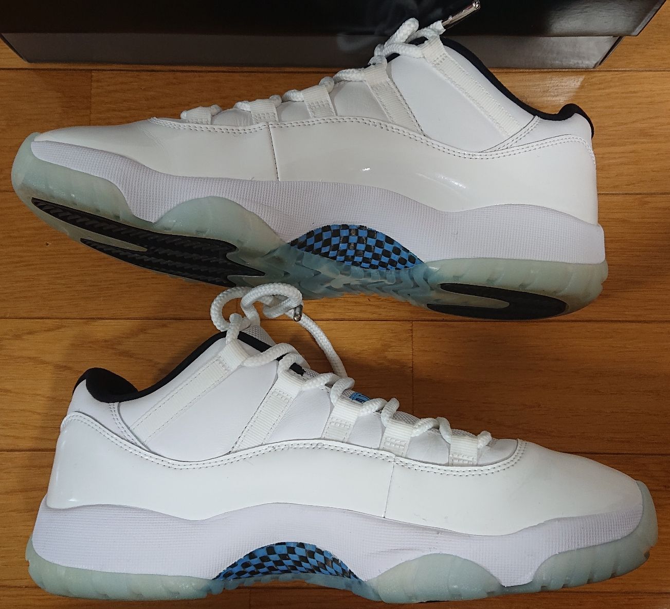Nike Air Jordan 11 Low "Legend Blue"