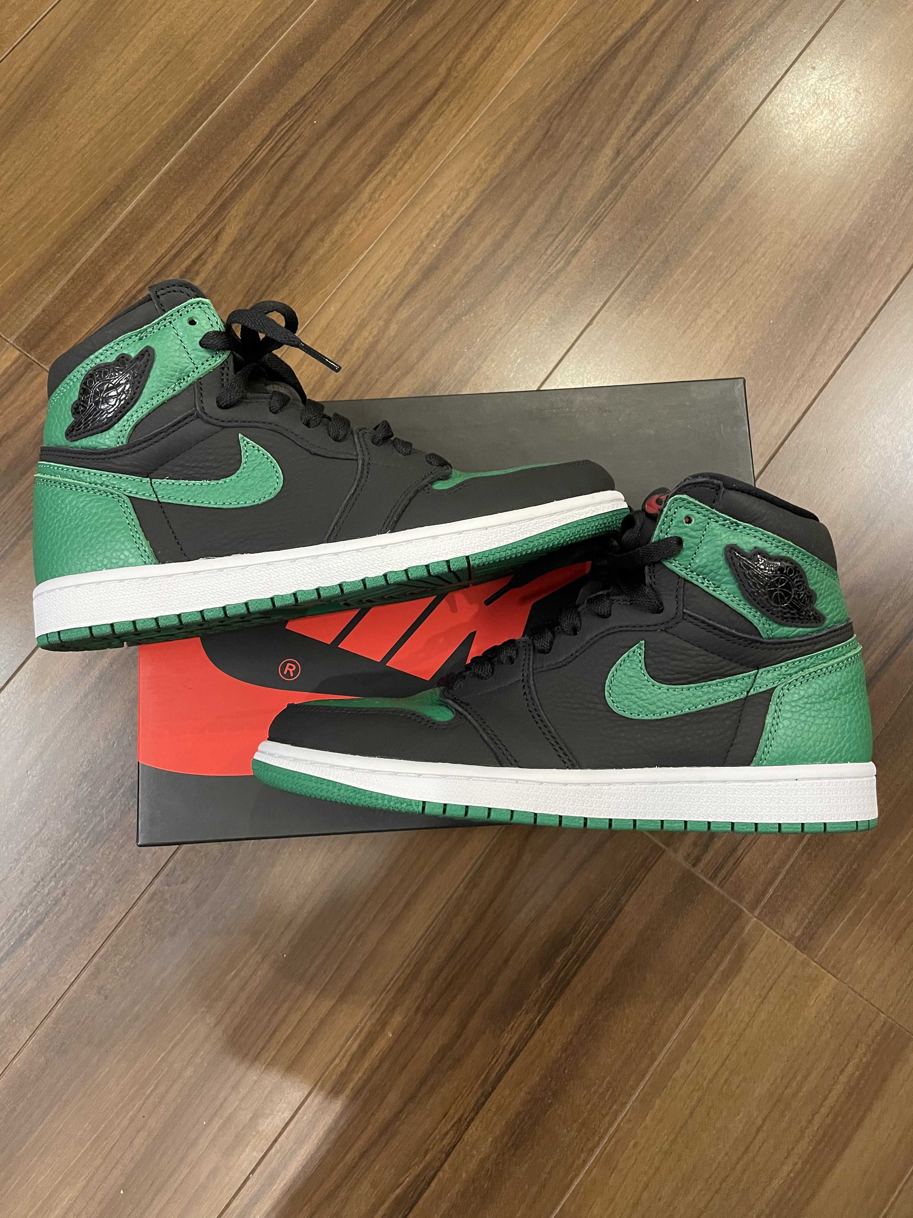 Nike Air Jordan 1 Retro High OG "Black/Pine Green" (2020)