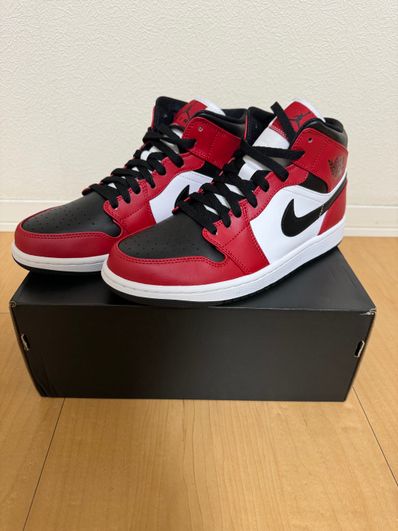 Nike Air Jordan 1 Mid "Chicago Black Toe"