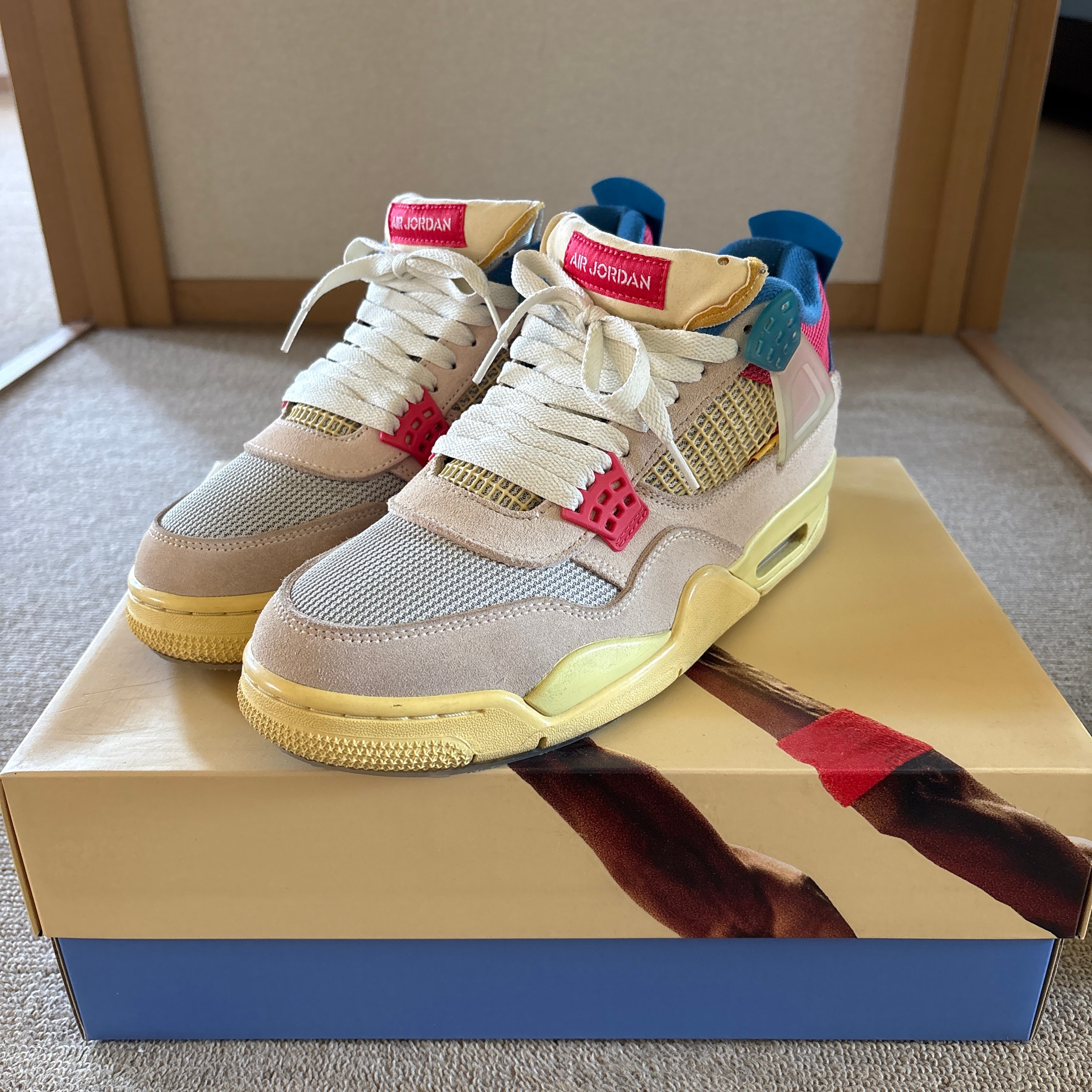 UNION × Nike Air Jordan 4 SP "Guava Ice/Light Fusion Red"