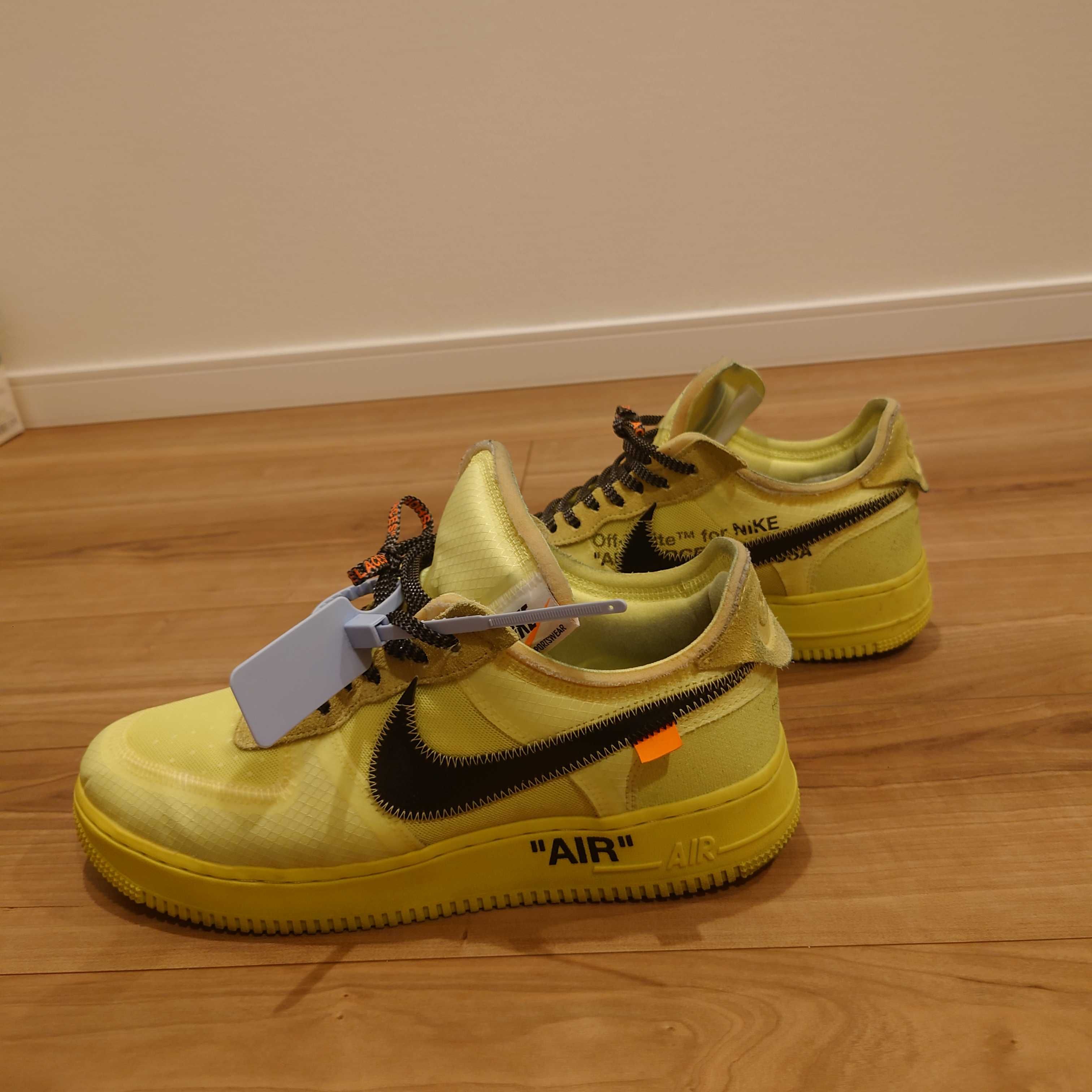 Off-White × Nike Air Force 1 Low "Volt"