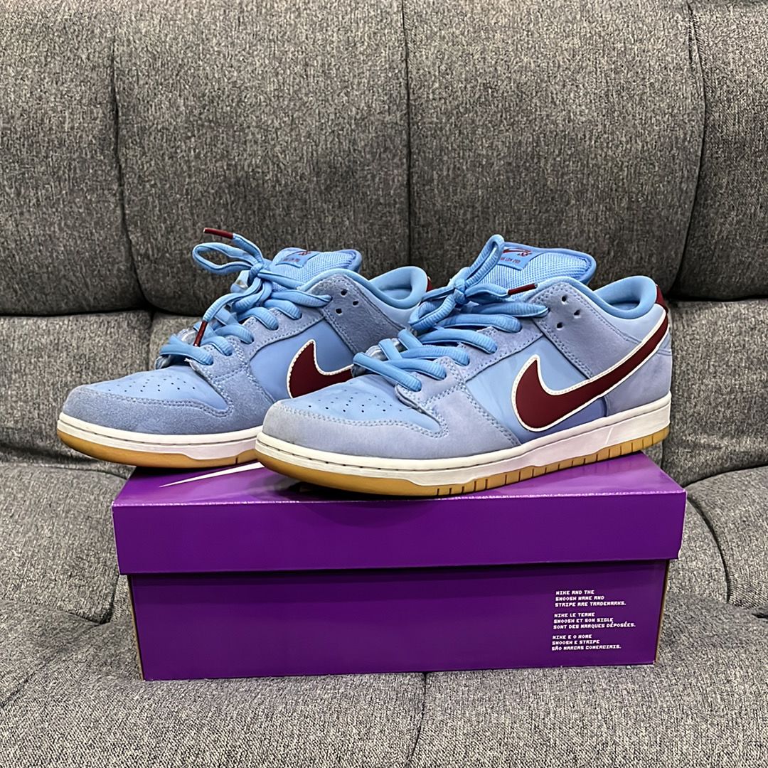 Nike SB Dunk Low Pro "Philadelphia Phillies/Valor Blue and Team Maroon"