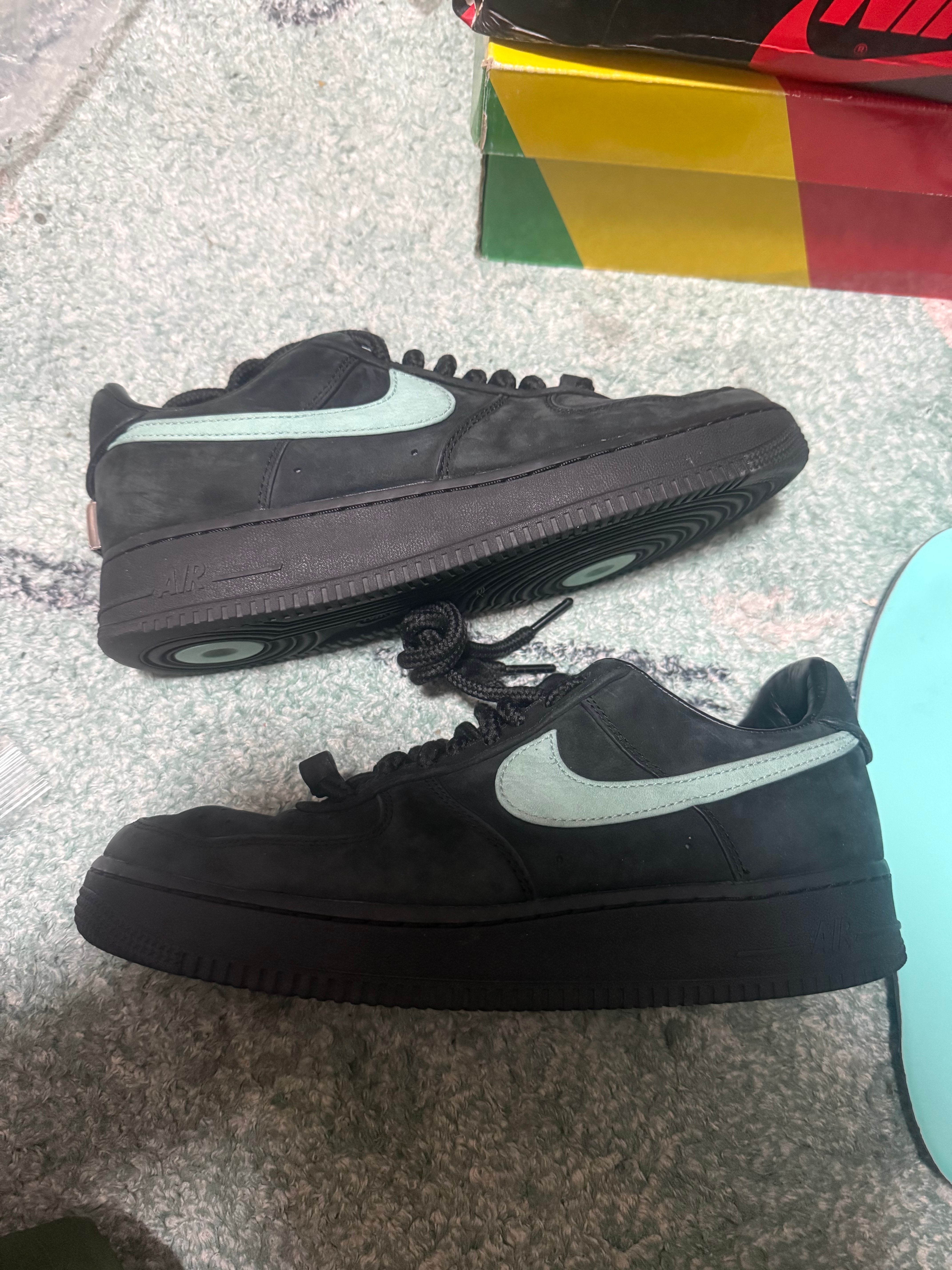 Tiffany & Co. × Nike Air Force 1 Low "1837"