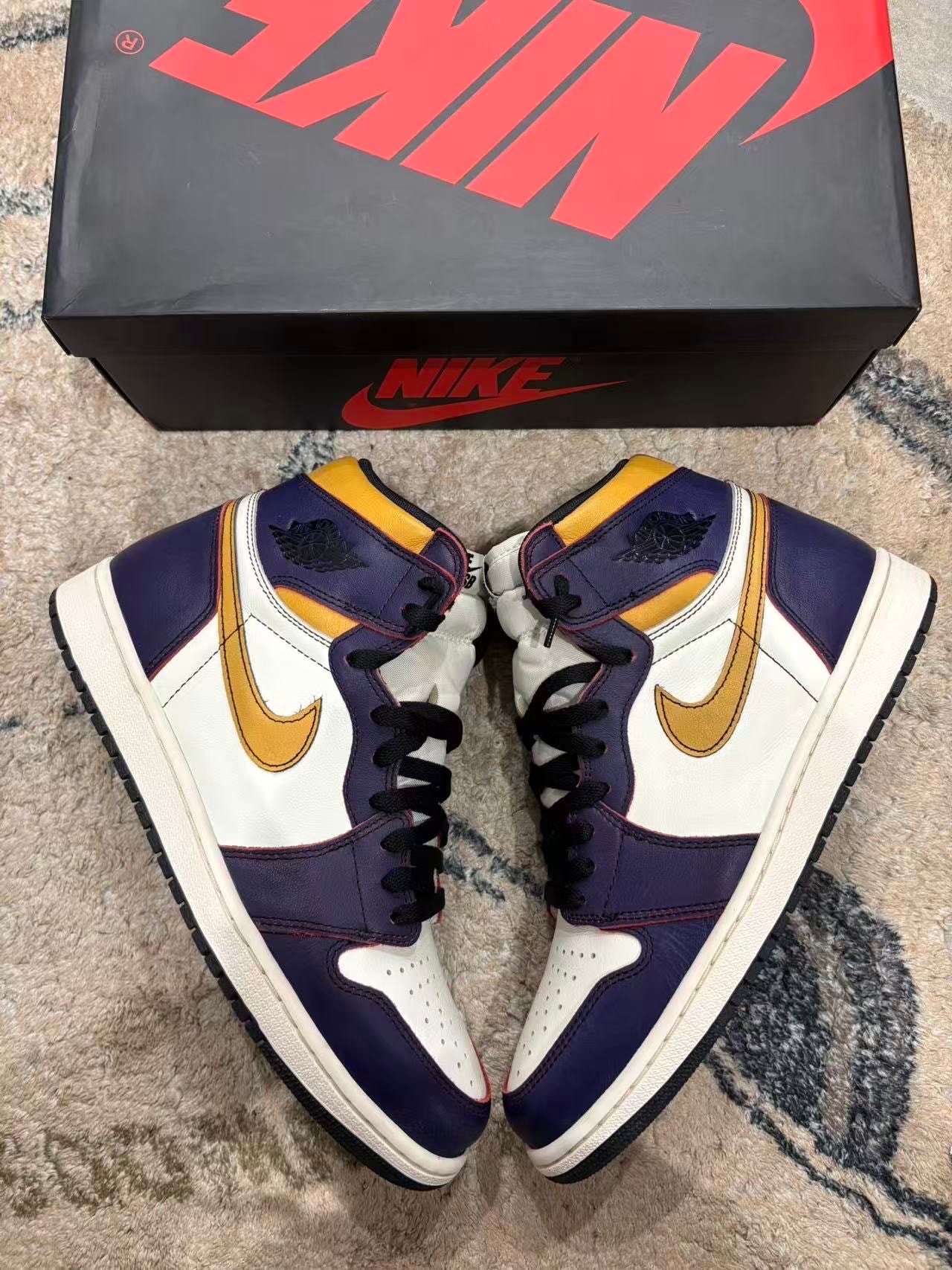 Nike SB × Air Jordan 1 Retro High "La To Chicago"