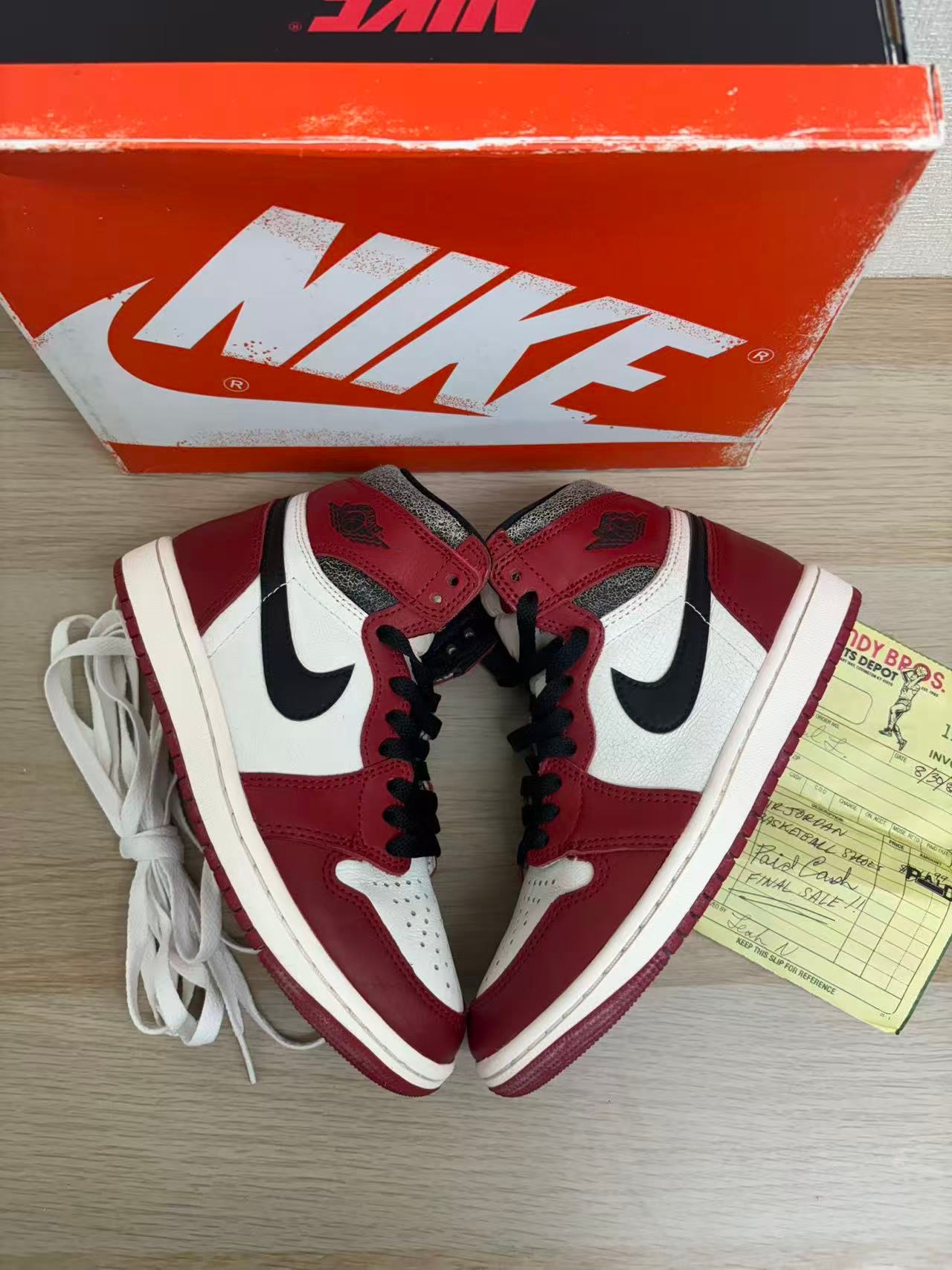 Nike Air Jordan 1 High OG "Lost & Found/Chicago"