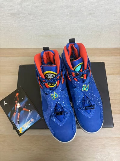 Nike Air Jordan 8 Retro "Doernbecher"