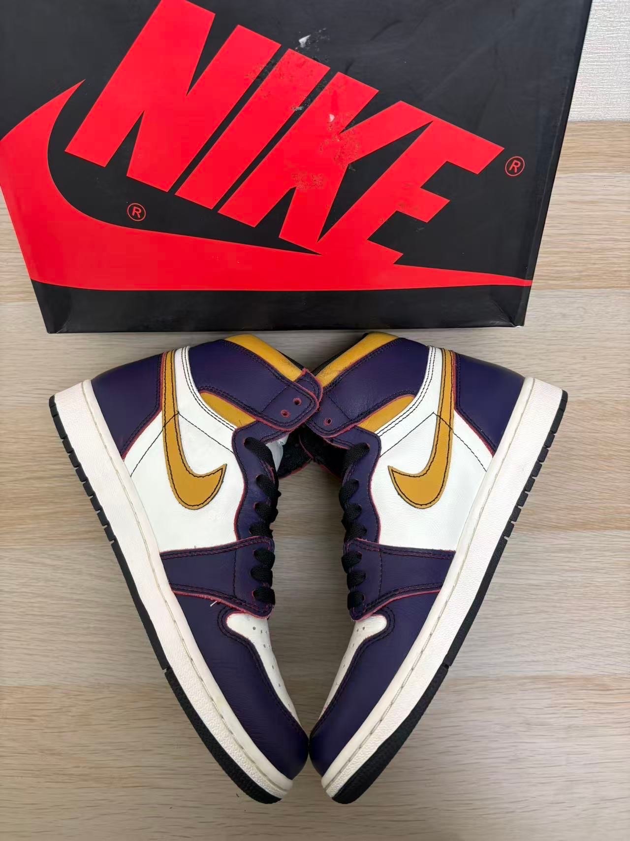 Nike SB × Air Jordan 1 Retro High "La To Chicago"