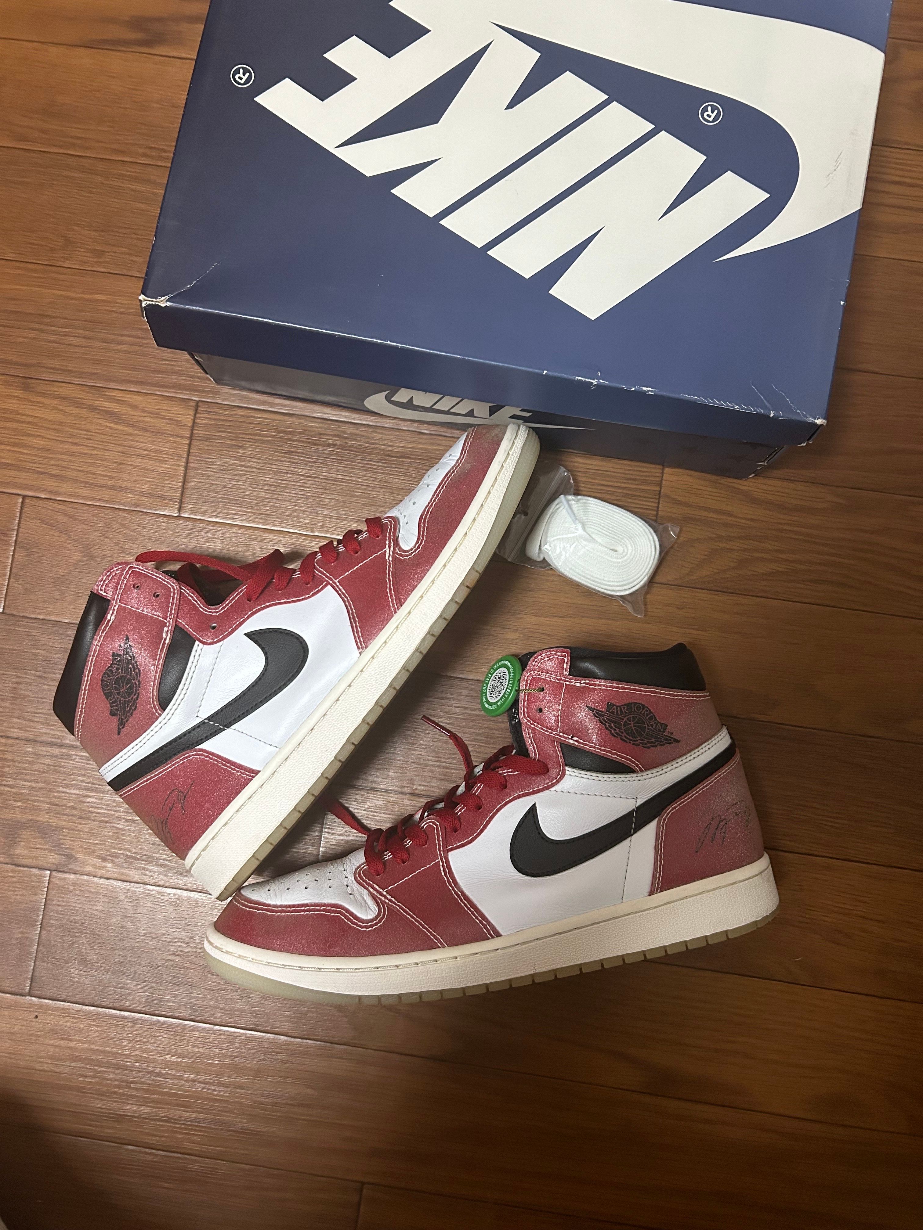 Trophy Room × Nike Air Jordan 1 High OG "Chicago"