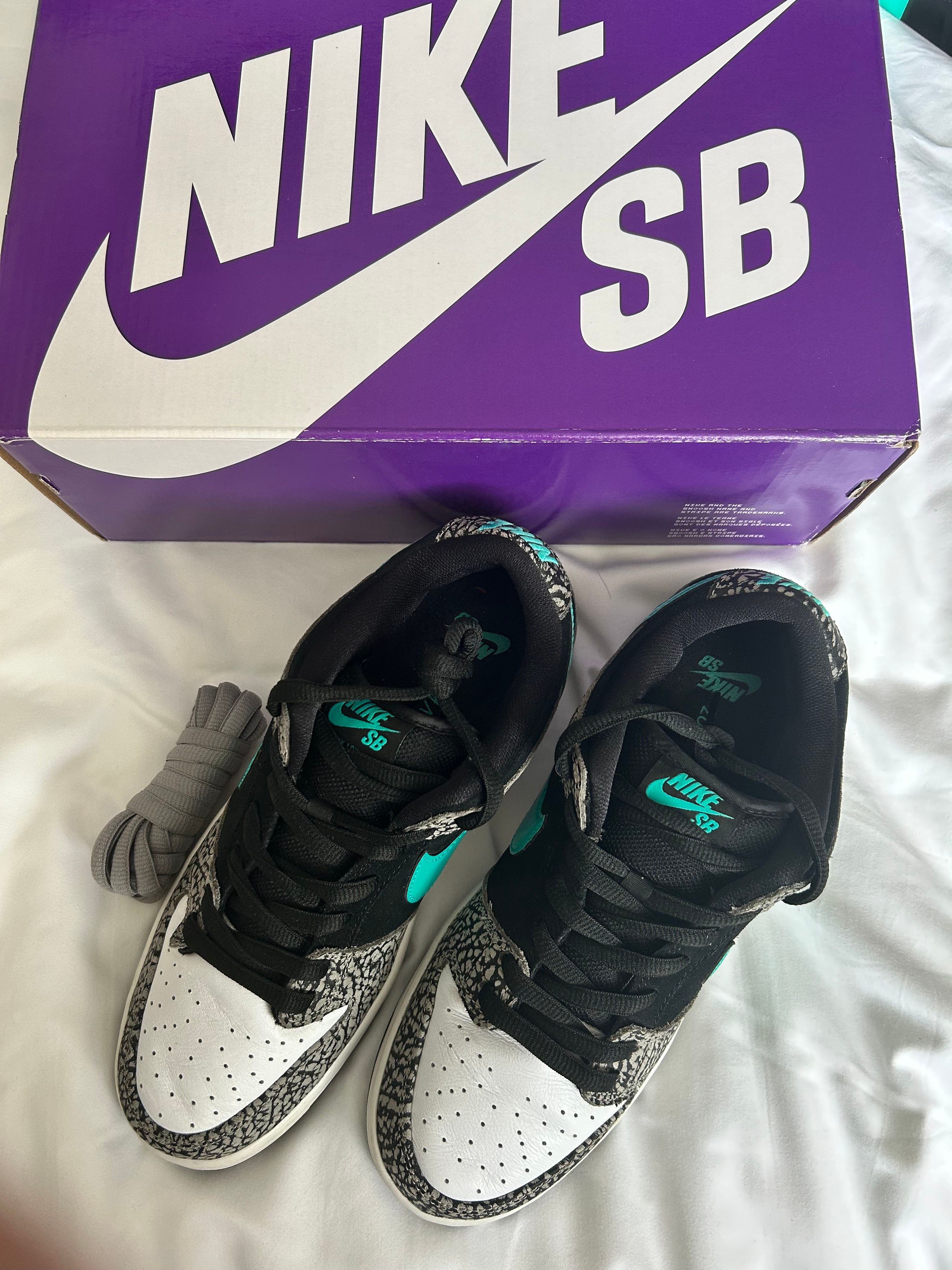 Nike SB Dunk Low "Elephant/Safari"