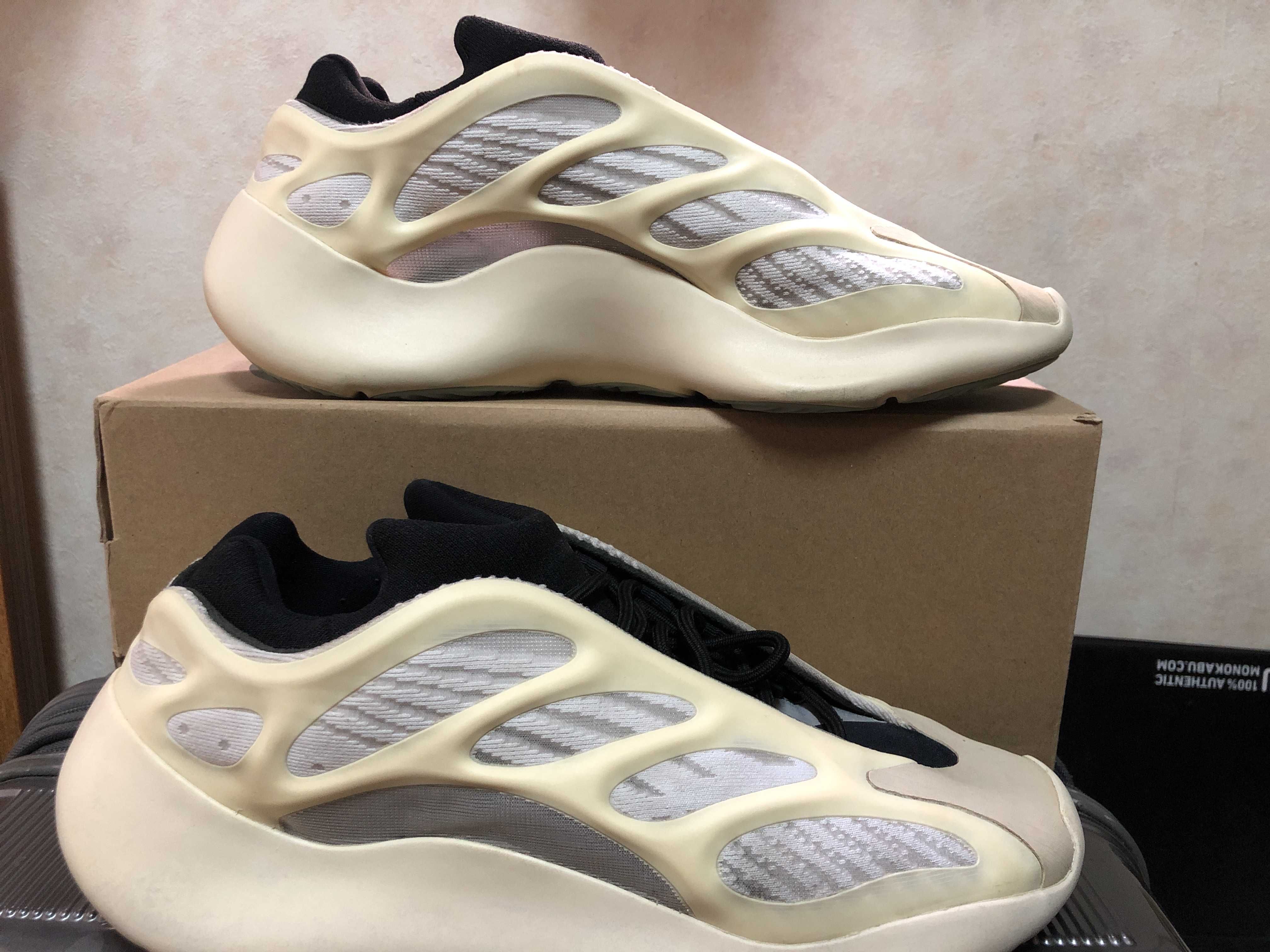 adidas YEEZY 700V3 "Azael"