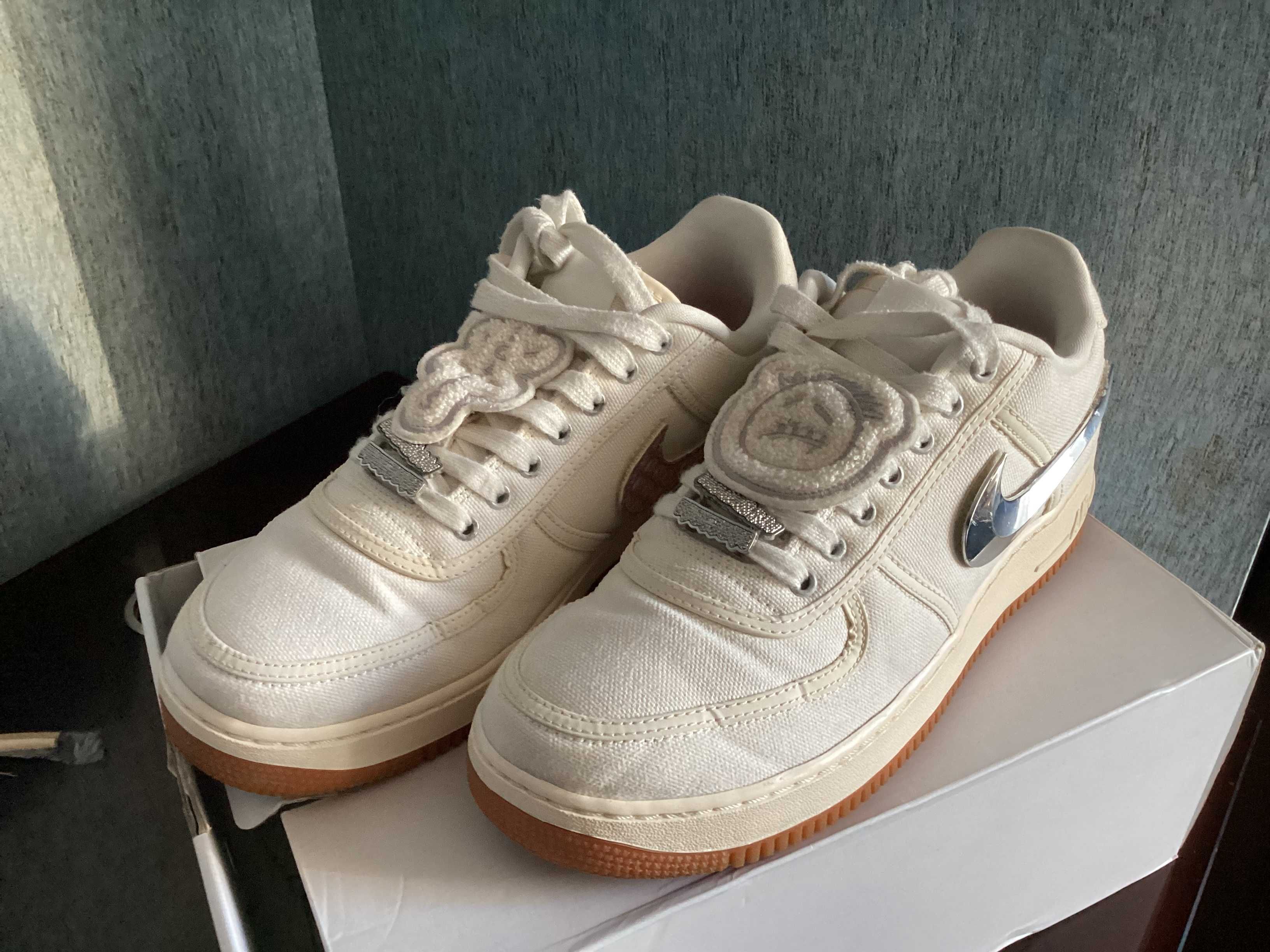 Travis Scott × Nike Air Force 1 Low "Sail"