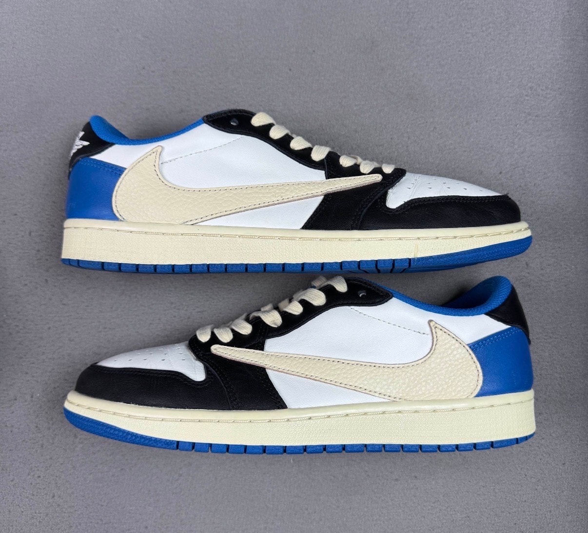 Travis Scott × fragment design × Nike Air Jordan 1 Low OG SP "Military Blue"