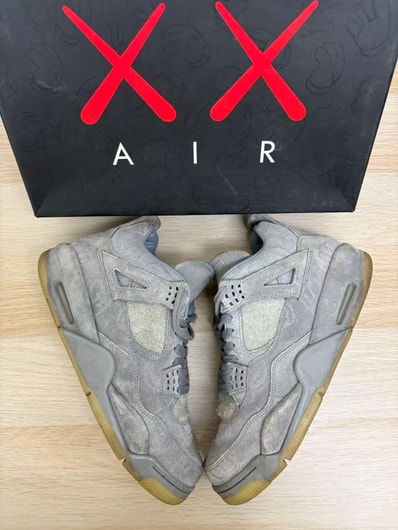KAWS × Nike Air Jordan 4 Retro "Grey"