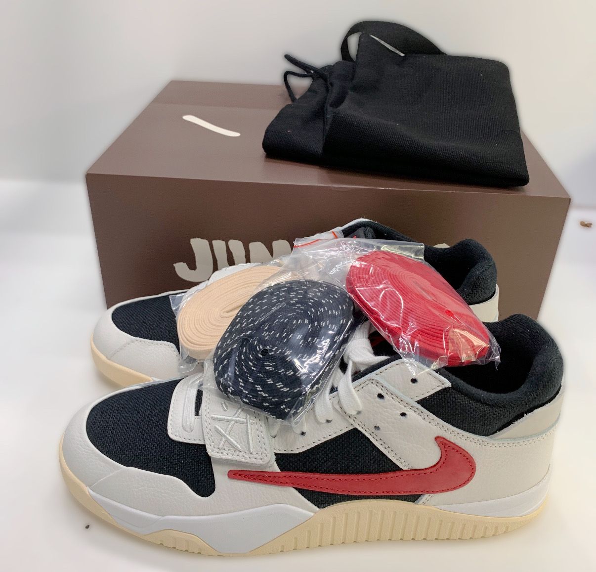 Travis Scott × Nike Jordan Jumpman Jack TR "University Red"