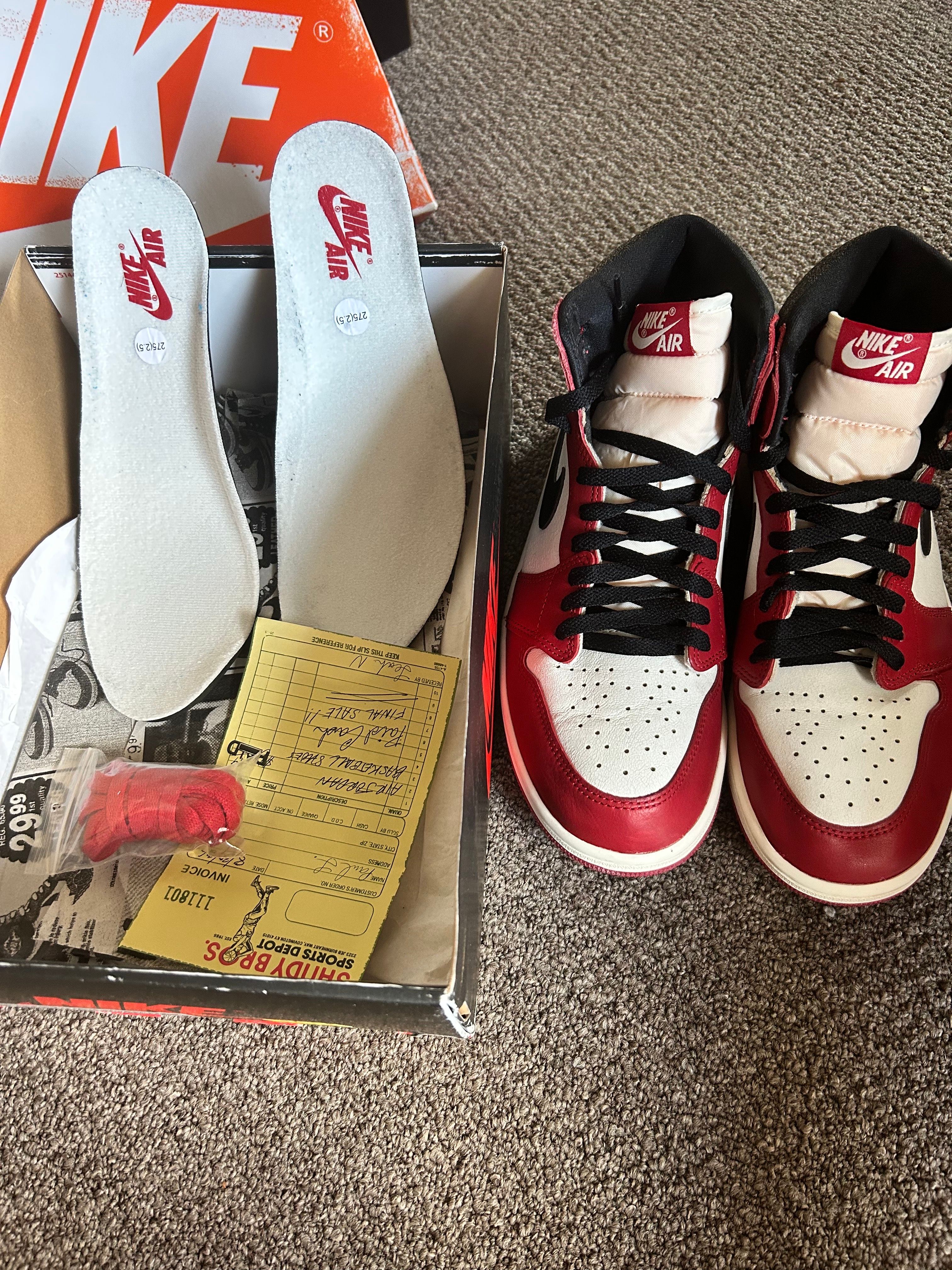 Nike Air Jordan 1 High OG "Lost & Found/Chicago"