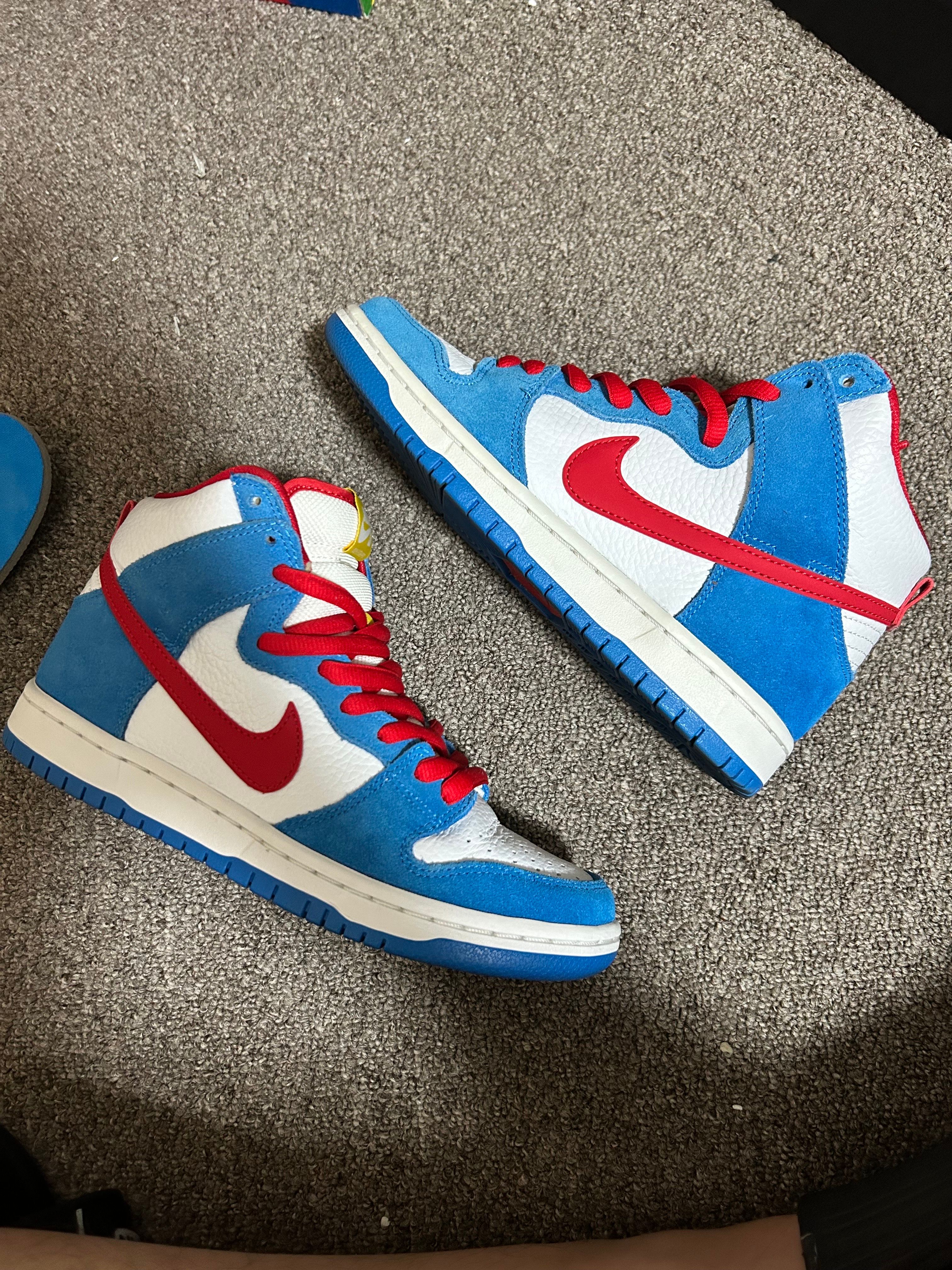 Nike SB Dunk High "Doraemon"