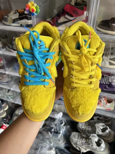 Grateful Dead × Nike SB Dunk Low "Yellow Bear"