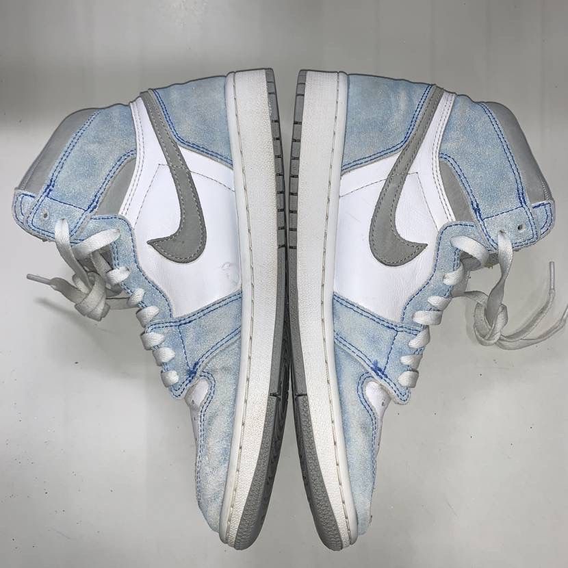 Nike Air Jordan 1 High OG "Hyper Royal"