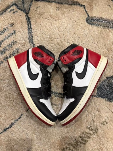 Nike Air Jordan 1 Retro High OG "Black Toe"