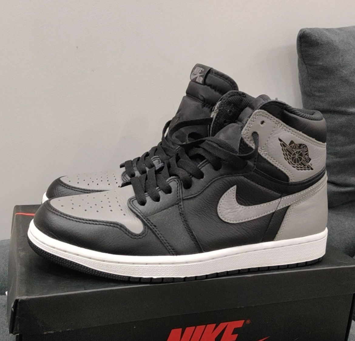 Nike Air Jordan 1 Retro High OG "Shadow"(2018)