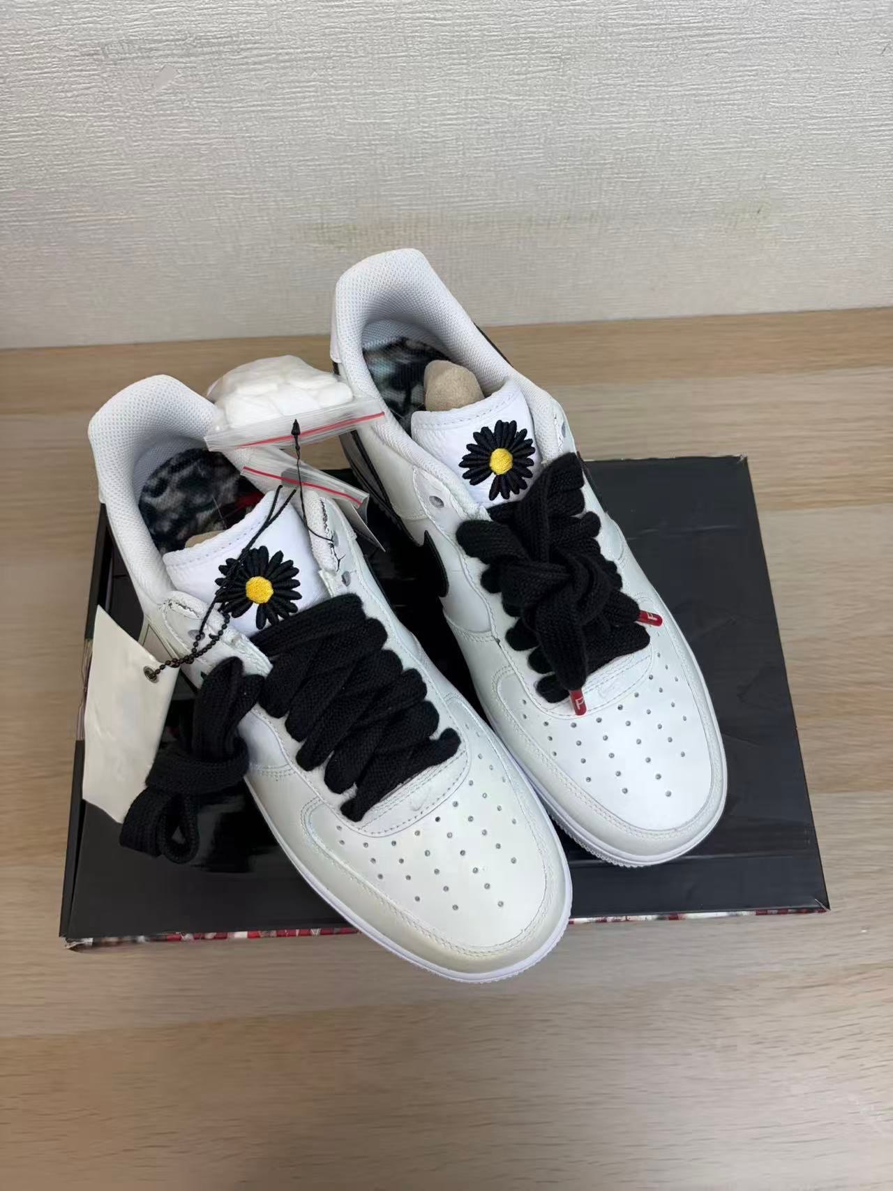 PEACEMINUSONE × Nike Air Force 1 Low "Para-noise/White/Black" / G-DRAGON