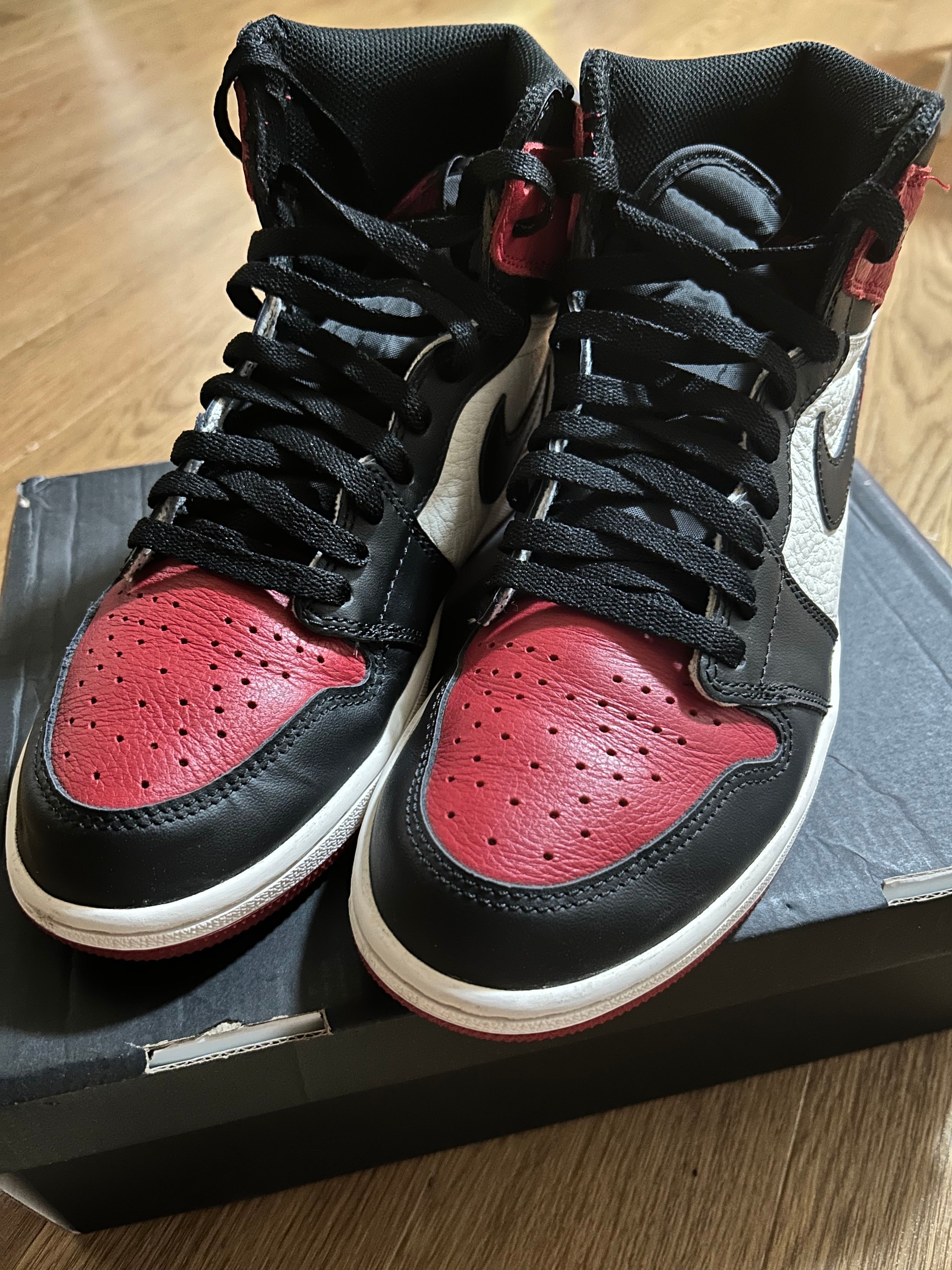 Nike Air Jordan 1 Retro High OG "Bred Toe"