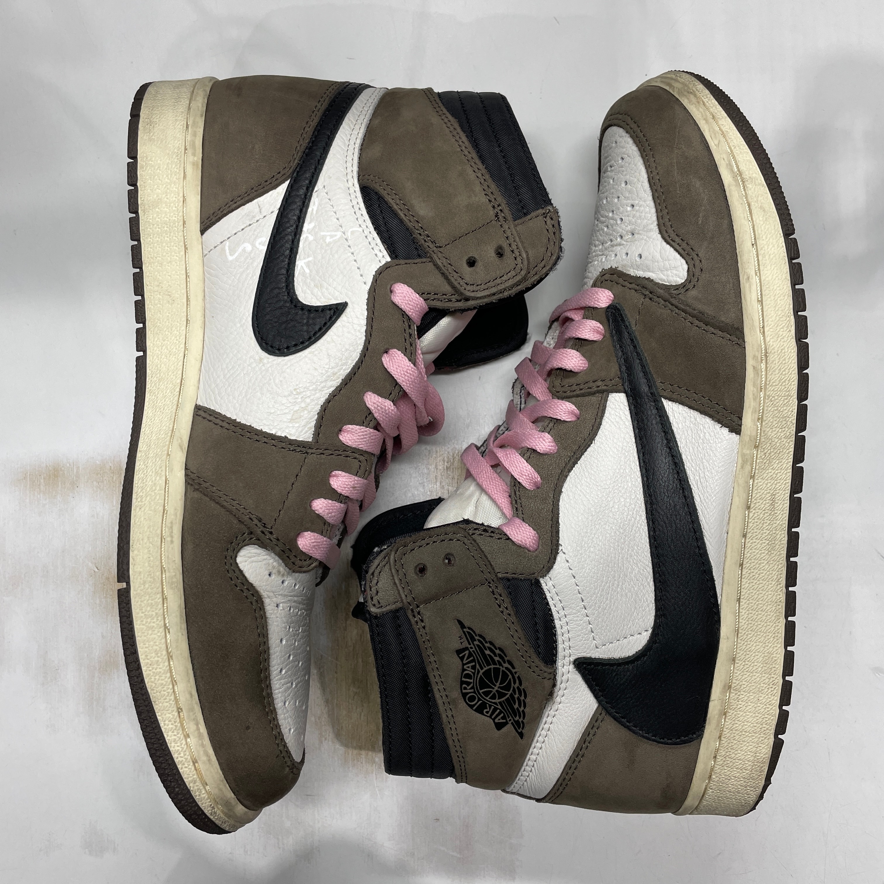 Travis Scott × Nike Air Jordan 1 Retro High OG TS SP "Sail/Dark Mocha"
