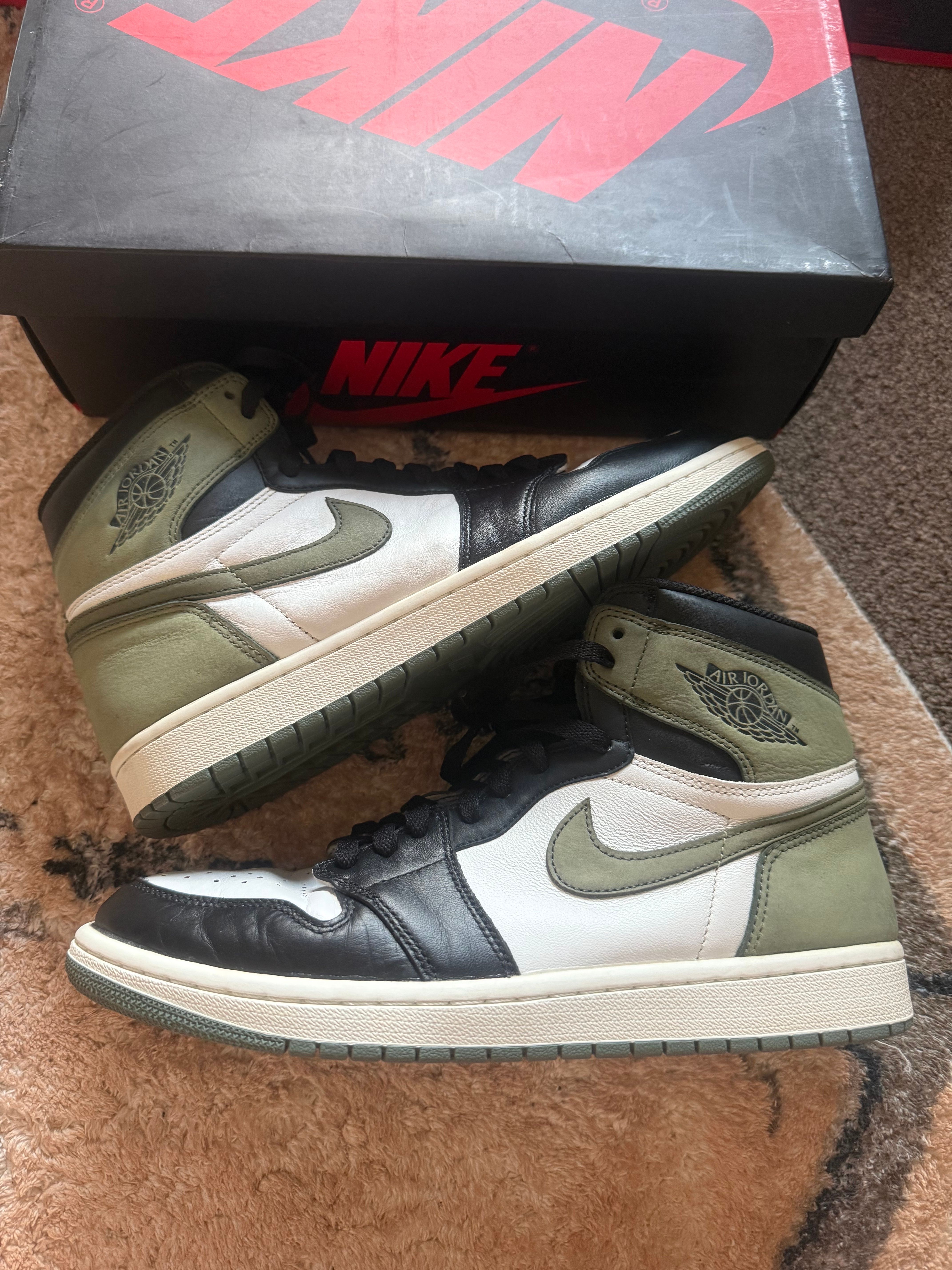 Nike Air Jordan 1 Retro High "Clay Green"