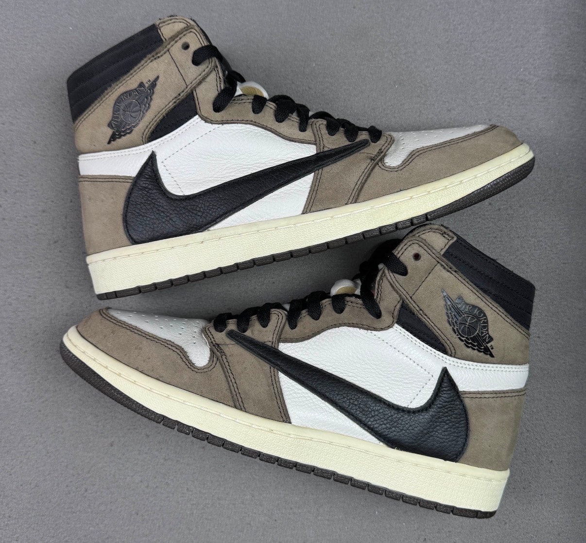 Travis Scott × Nike Air Jordan 1 Retro High OG TS SP "Sail/Dark Mocha"